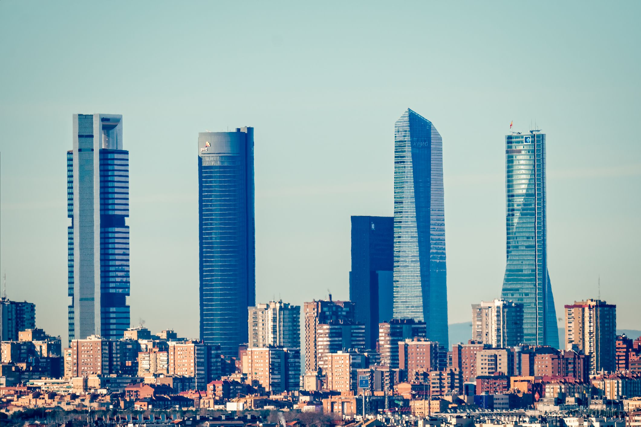 El sector público decide en Madrid un 87% de las compras públicas y adjudica a empresas con sede en la capital el 64% de estas compras | iStock | iStock