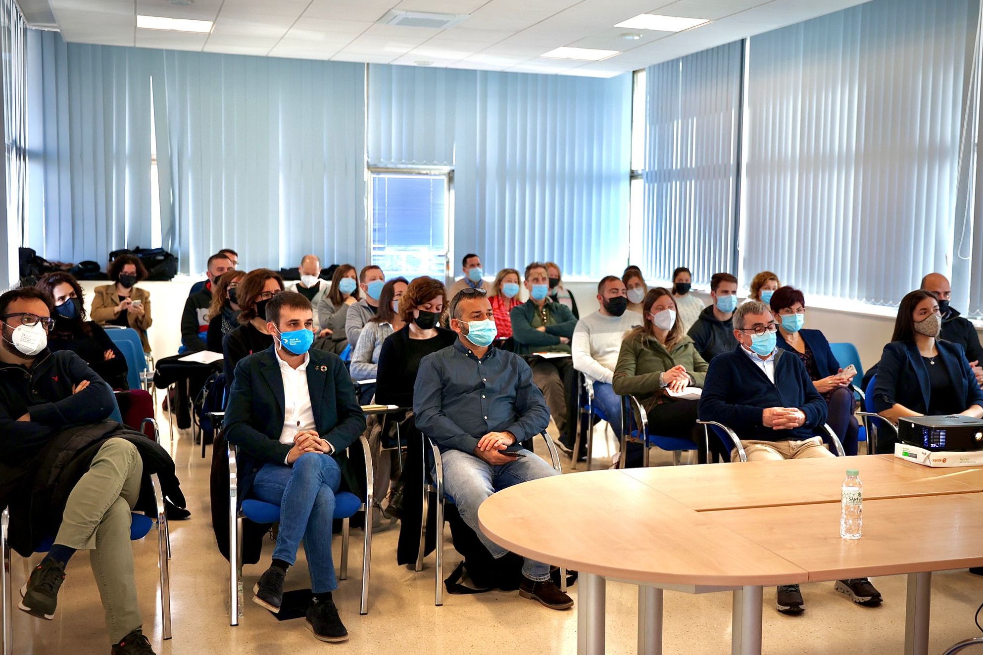 Una de les taules realitzades per avançar en el nou segell | ACN