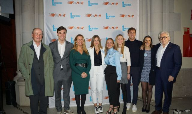 Miembros fundadores de Liderem y simpatizantes en la presentación de la plataforma | Cedida