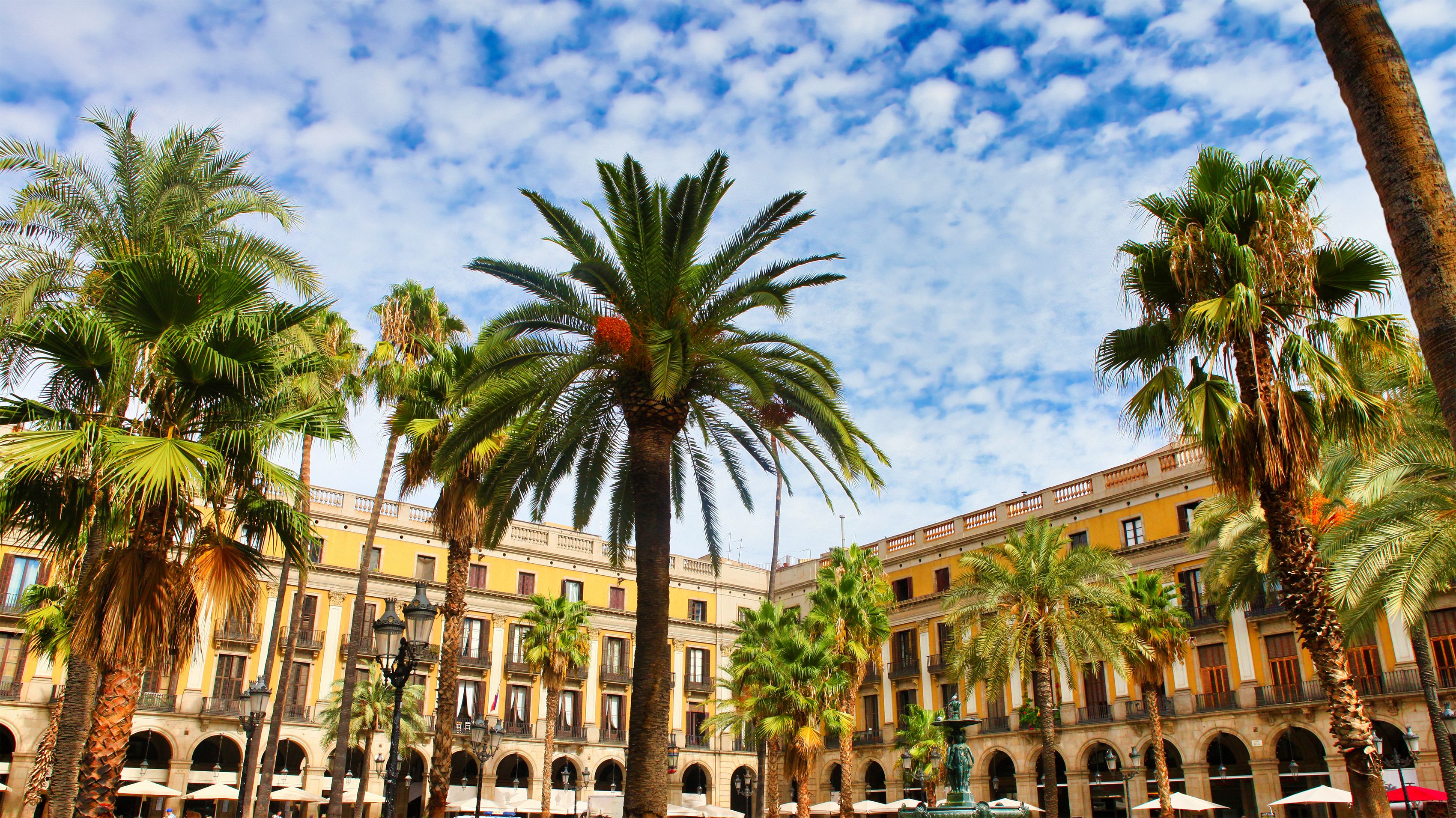 La plaça Reial de Barcelona | iStock La plaça Reial de Barcelona | iStock
