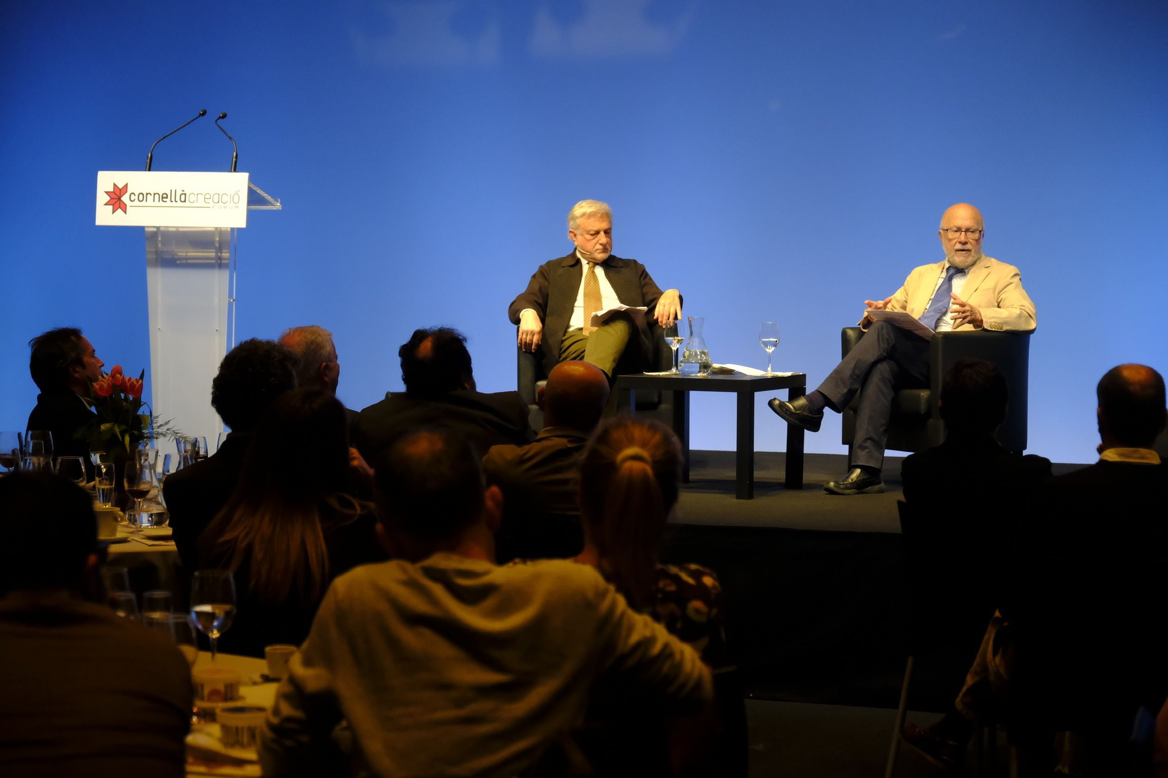 El científic Javier Cacho i el divulgador Manuel Toharia al Cornellà Creació | Gabriel Cazado