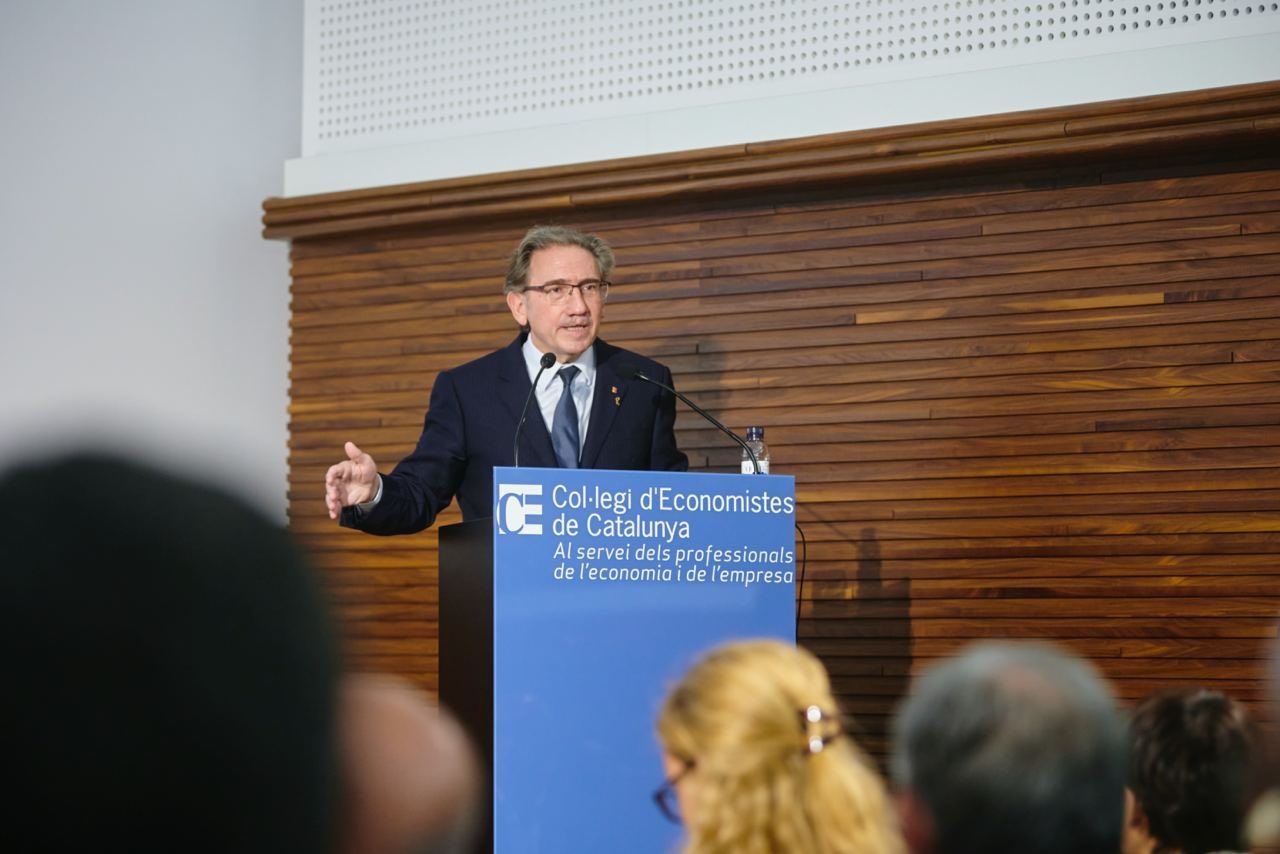 El conseller de Economía y Hacienda, Jaume Giró, en el Colegio de Economistas de Catalunya. / GENCAT.CAT El conseller de Economía y Hacienda, Jaume Giró, en el Colegio de Economistas de Catalunya. / GENCAT.CAT