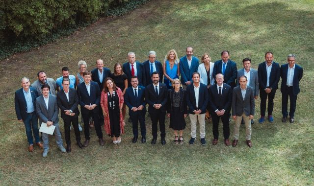 El president Aragonès i el conseller Torrent amb els candidats al Reconeixement del Dia de l'Empresa | Cedida El president Aragonès i el conseller Torrent amb els candidats al Reconeixement del Dia de l'Empresa | Cedida