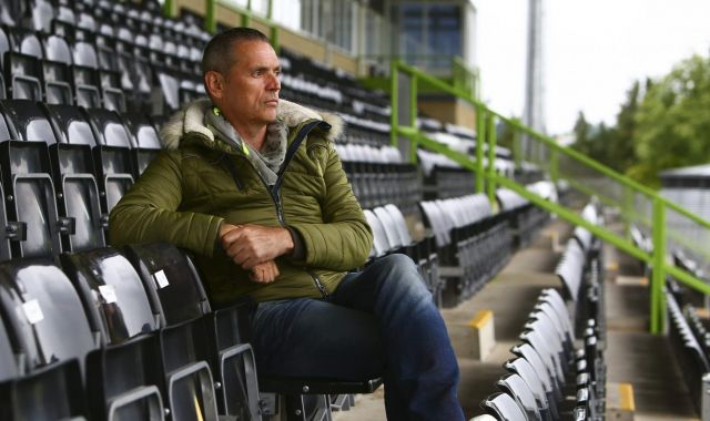 El fundador de Ecotricity, Dale Vince, en su club de fútbol, Forest Green Rovers | Getty Images