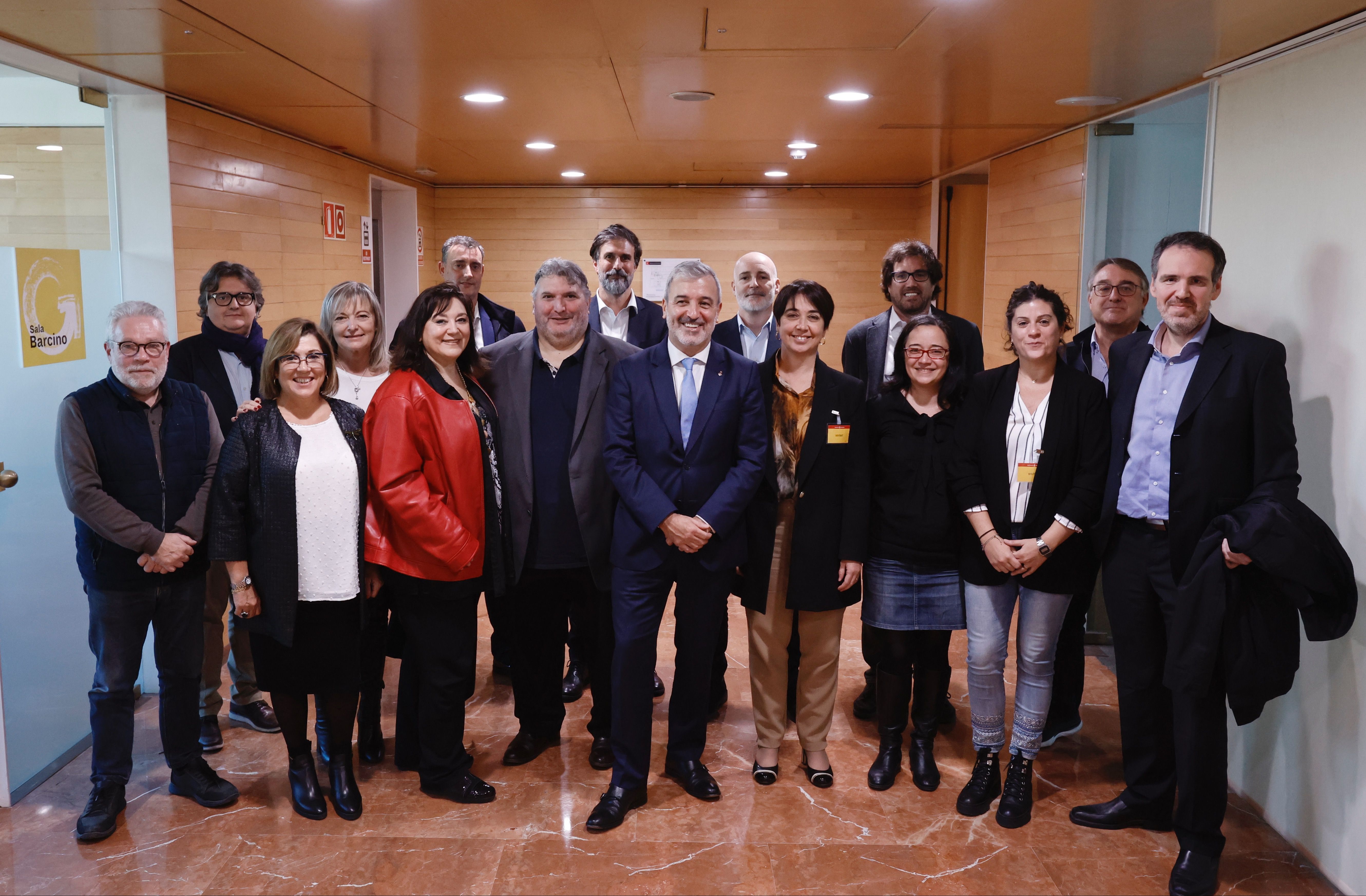 El Ayuntamiento de Barcelona se ha reunido con la pequeña economía | Cedida El Ayuntamiento de Barcelona se ha reunido con la pequeña economía | Cedida