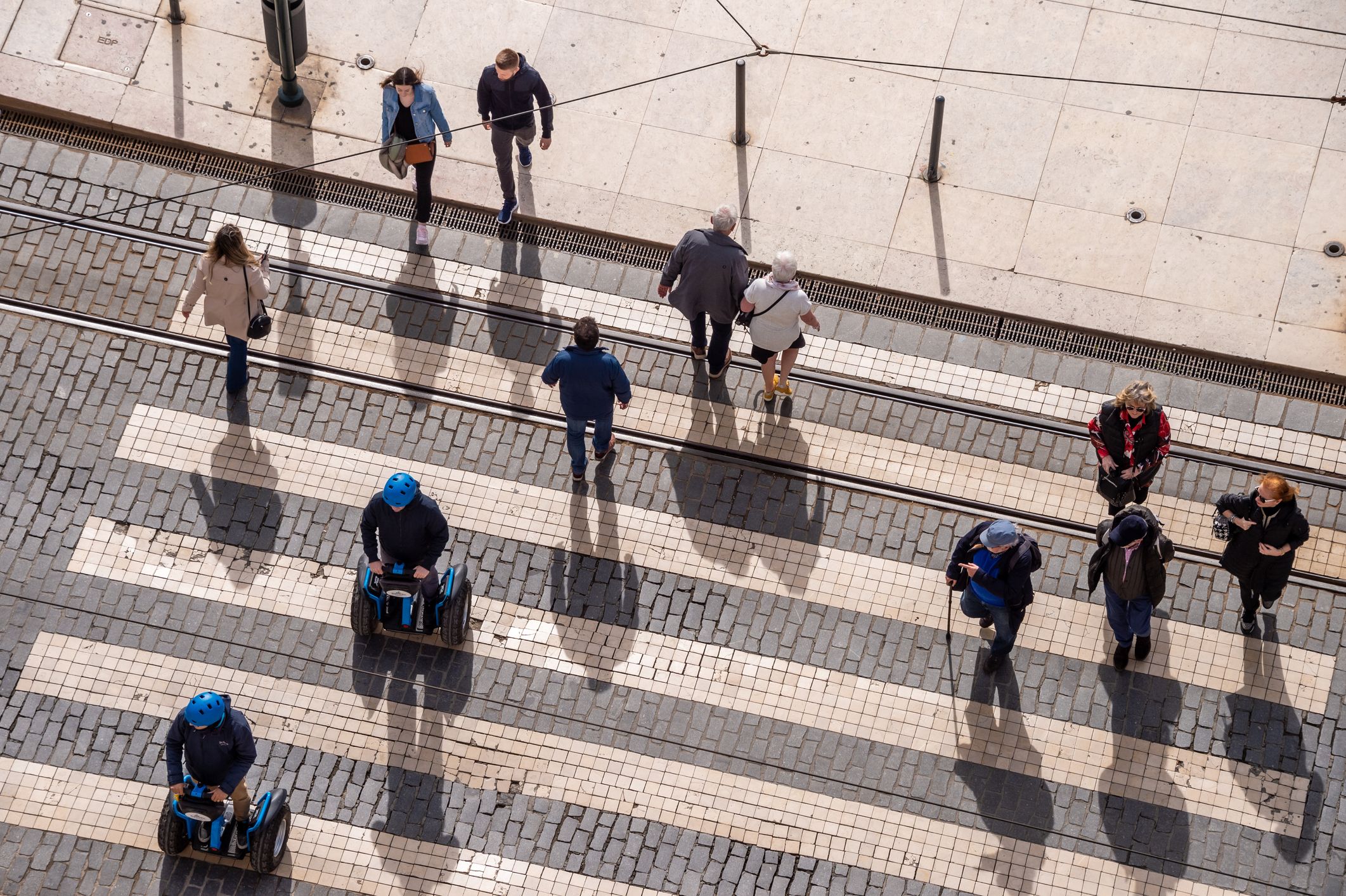 La població catalana creix -però envelleix- i el seu creixement està estretament lligat a l'aportació migratòria | iStock La població catalana creix -però envelleix- i el seu creixement està estretament lligat a l'aportació migratòria | iStock