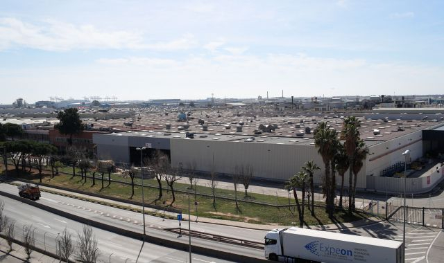 Terreno de Nissan en la Zona Franca | Beth Magre