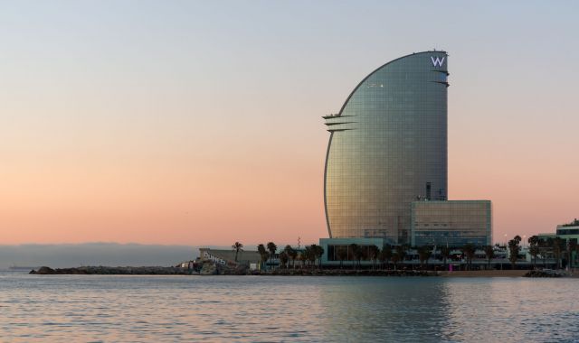 Hotel Vela de Barcelona | iStock Hotel Vela de Barcelona | iStock
