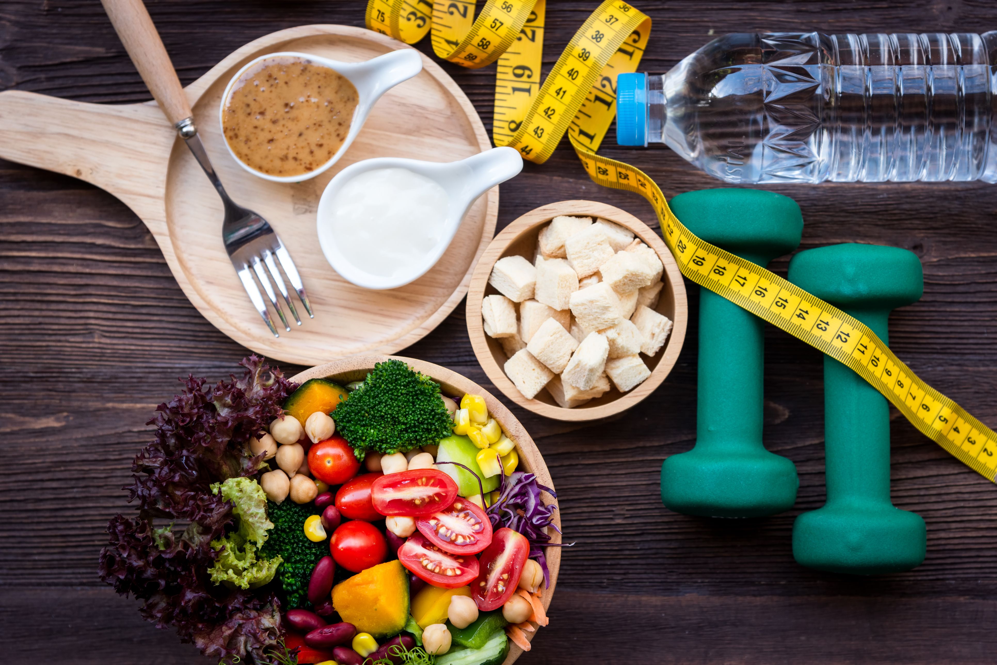 Imatge d'un conjunt d'accions per tenir hàbits saludables | iStock Imatge d'un conjunt d'accions per tenir hàbits saludables | iStock