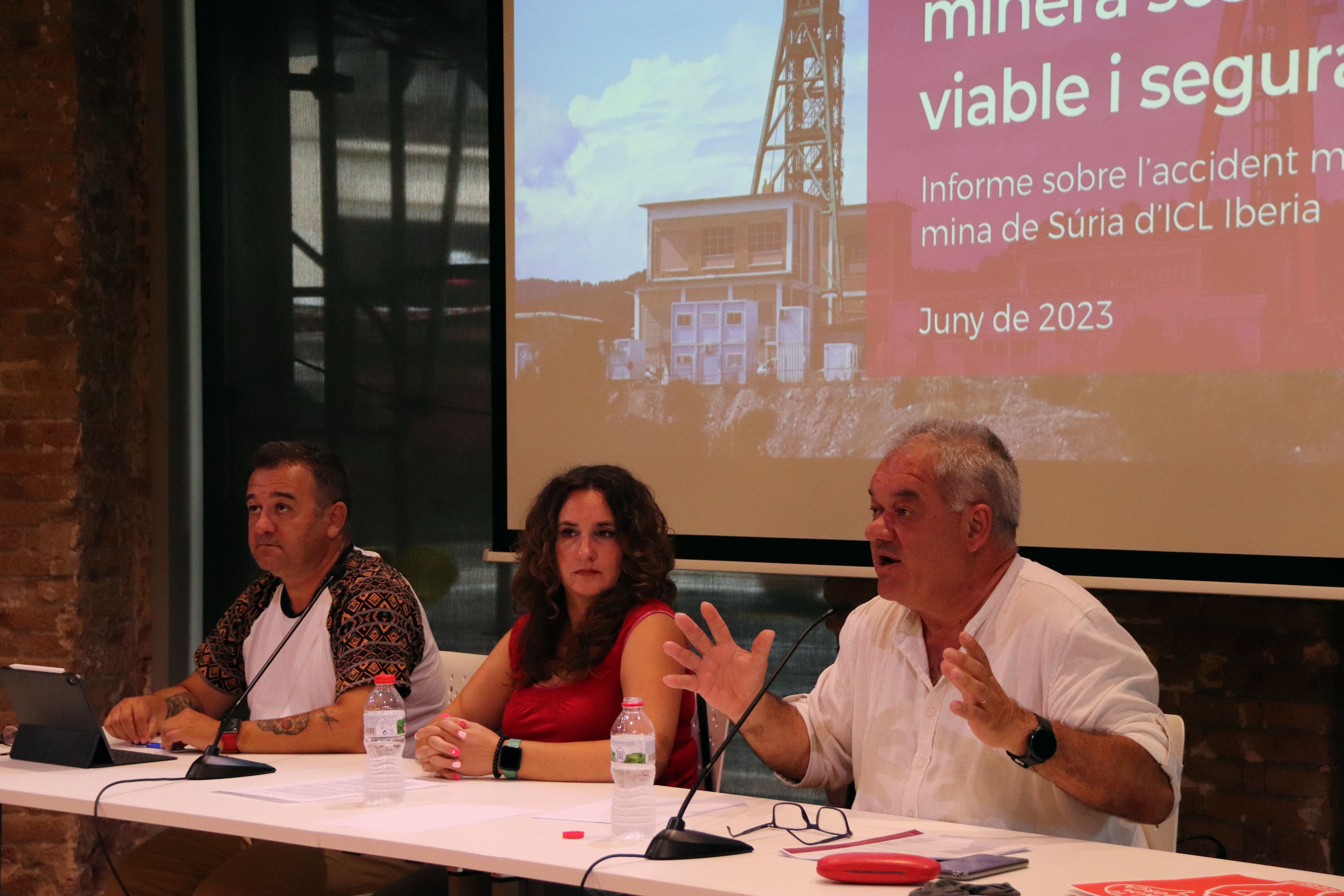 Imagen de los representantes sindicales de la mina de Súria | ACN Imagen de los representantes sindicales de la mina de Súria | ACN
