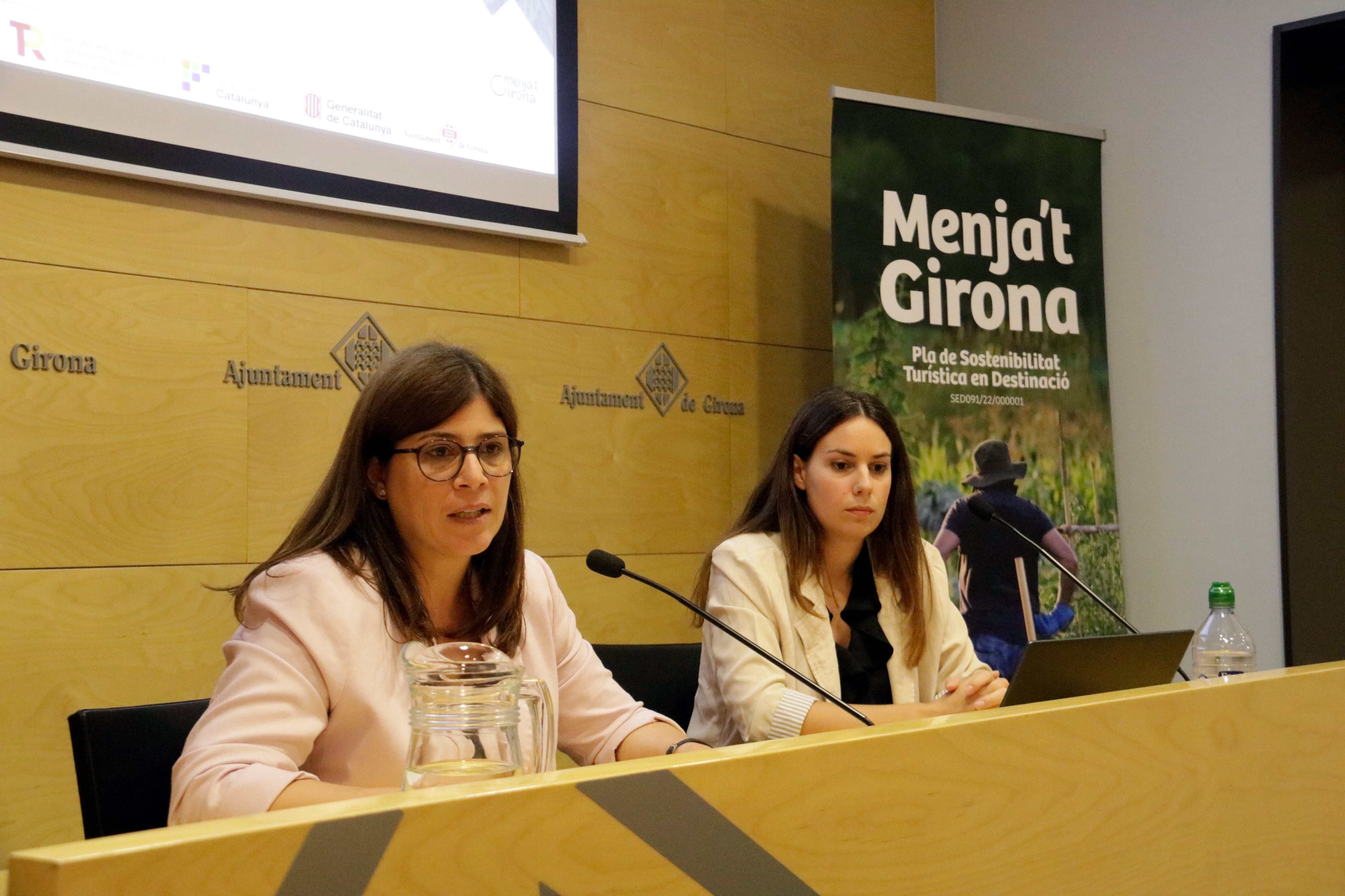 La vicealcaldessa i regidora de Promoció Econòmica de Girona, Gemma Geis, durant la presentació de l'estudi de maduresa digital de les pimes del sector turístic | ACN La vicealcaldessa i regidora de Promoció Econòmica de Girona, Gemma Geis, durant la presentació de l'estudi de maduresa digital de les pimes del sector turístic | ACN