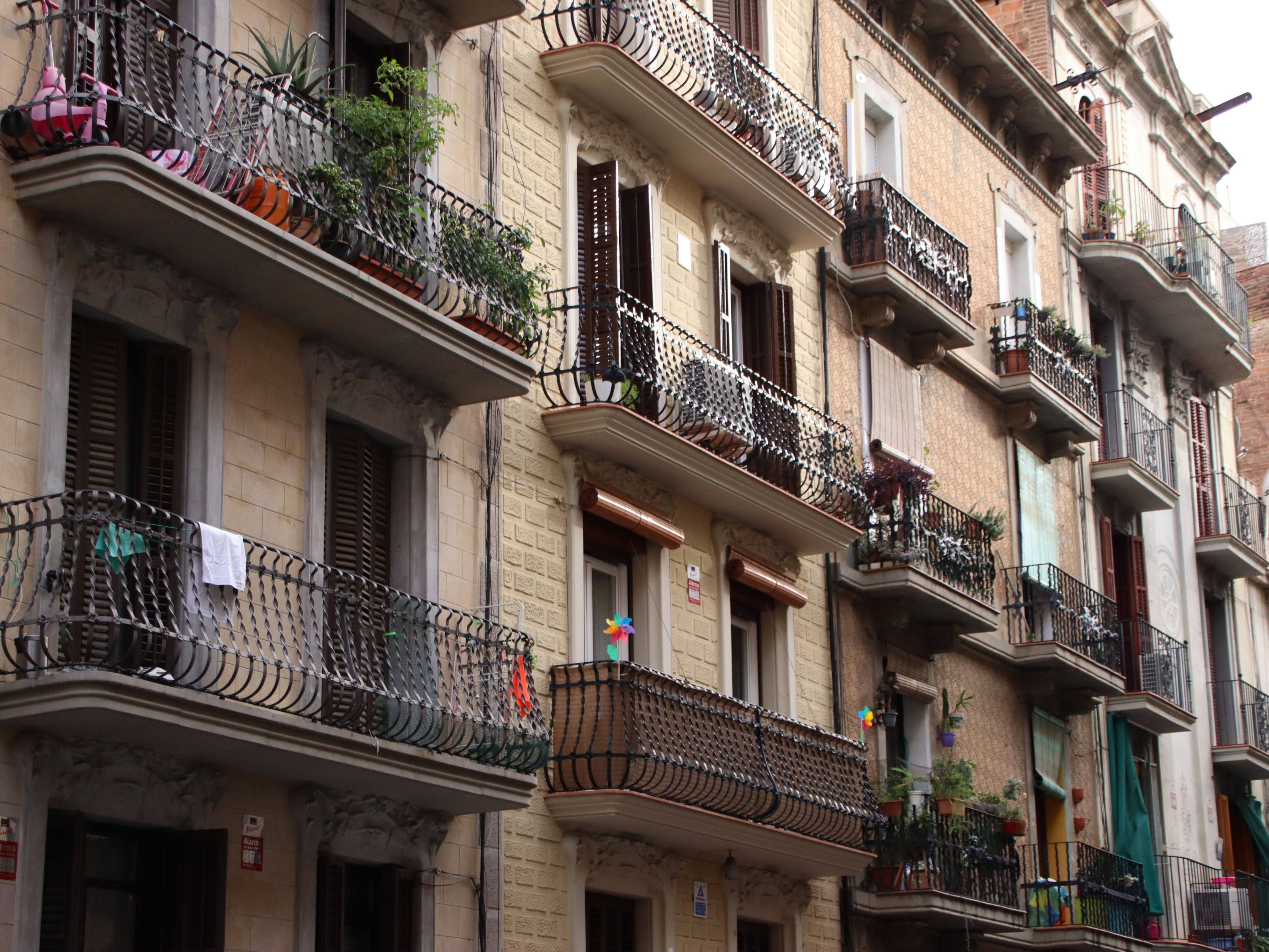 Façana d'edificis residencials de Barcelona| ACN