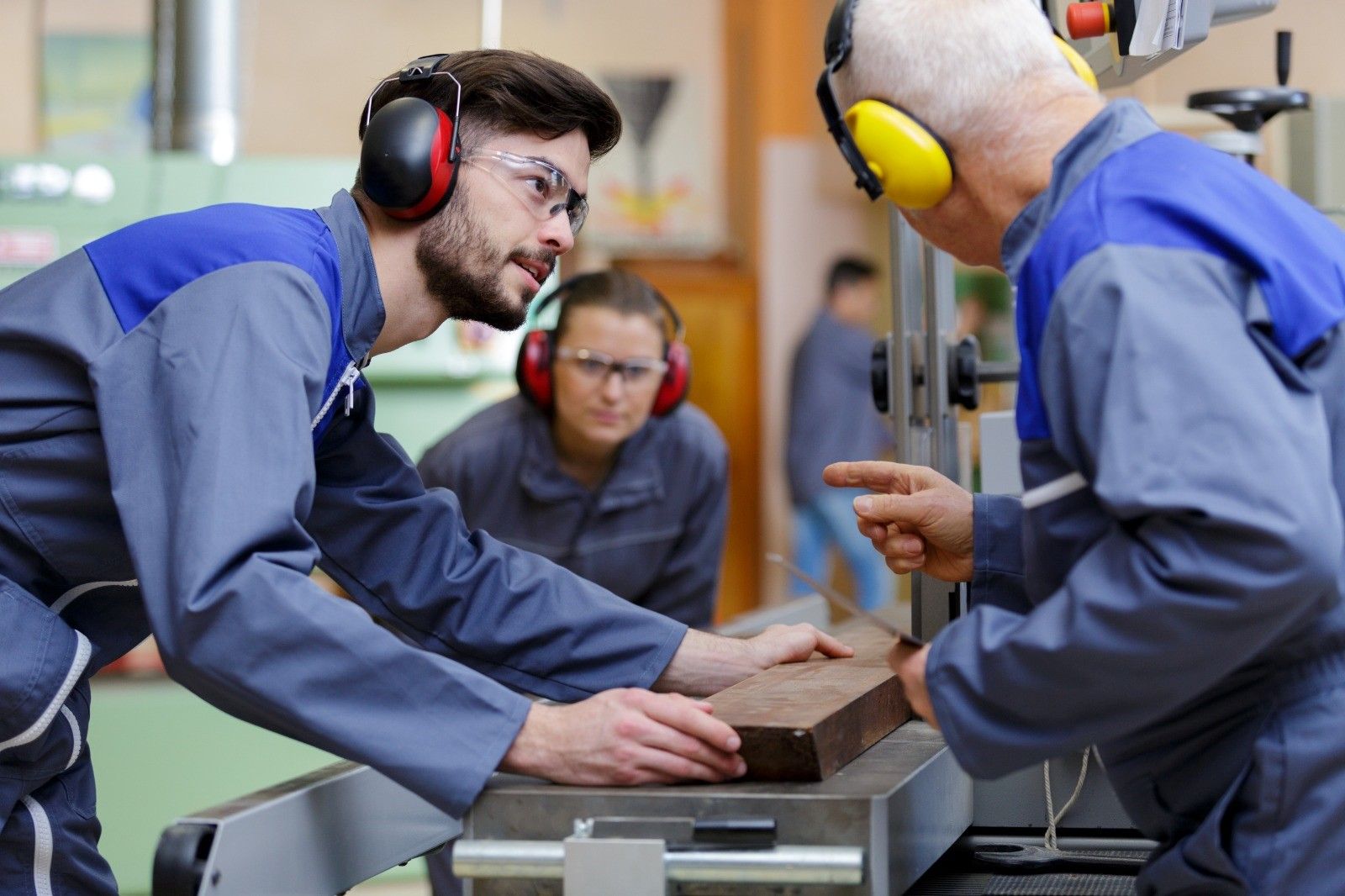Los certificados profesionales son formaciones cortas que incluyen un período de prácticas en la empresa | Generalitat de Catalunya Los certificados profesionales son formaciones cortas que incluyen un período de prácticas en la empresa | Generalitat de Catalunya
