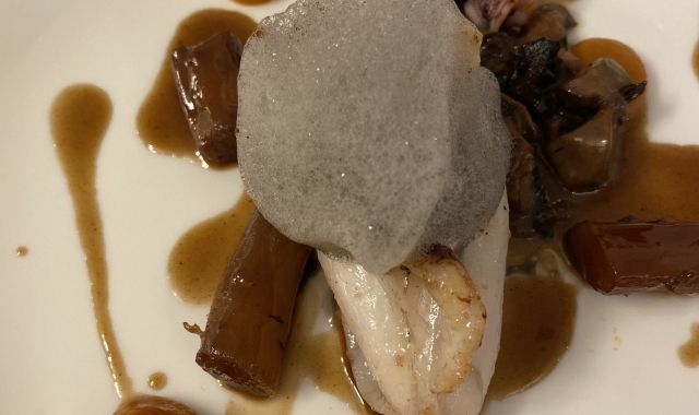 Un plat de calamar fresc i duxell de bolets | Lourdes López