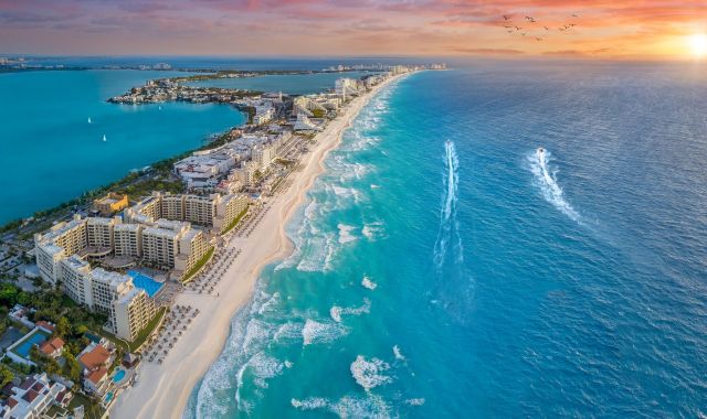 Cancún es una ciudad turística localizada en las costas del mar Caribe | iStock