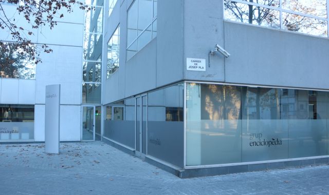 L'edifici del Grup Enciclopèdia Catalana al carrer de Josep Pla de Barcelona | ACN