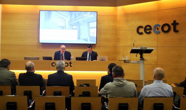 Roda de premsa del president de Cecot, Xavier Panés, i el secretari general, Oriol Alba| ACN