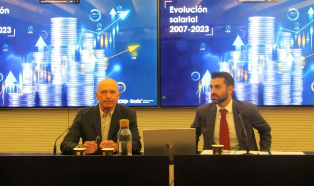 Jordi Asens i David Suárez, autors d'un estudi sobre l'evolució salarial | Europa Press