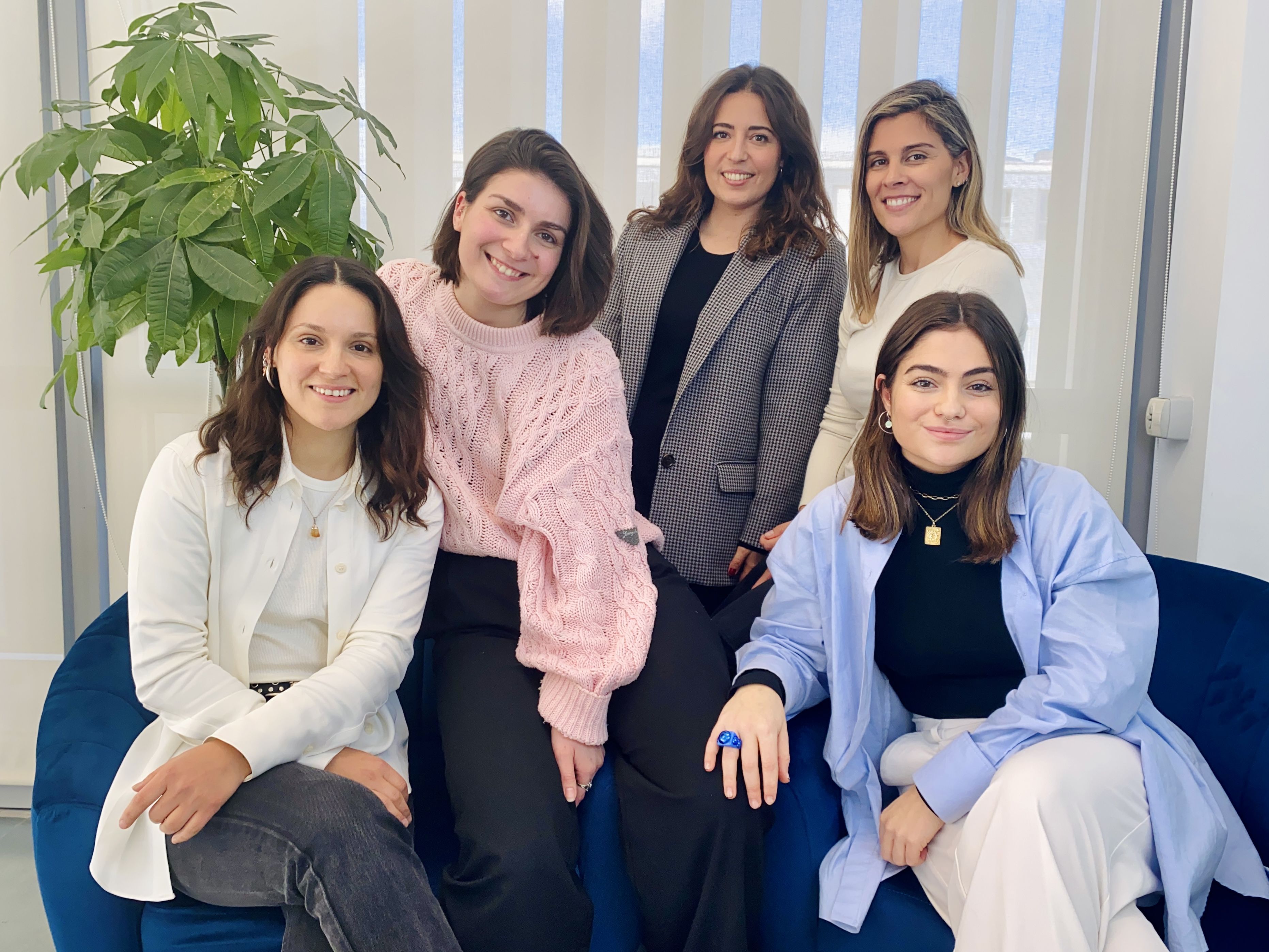 El equipo de Domma con Cristina Martínez y Mireia Roca al frente | Cedida El equipo de Domma con Cristina Martínez y Mireia Roca al frente | Cedida