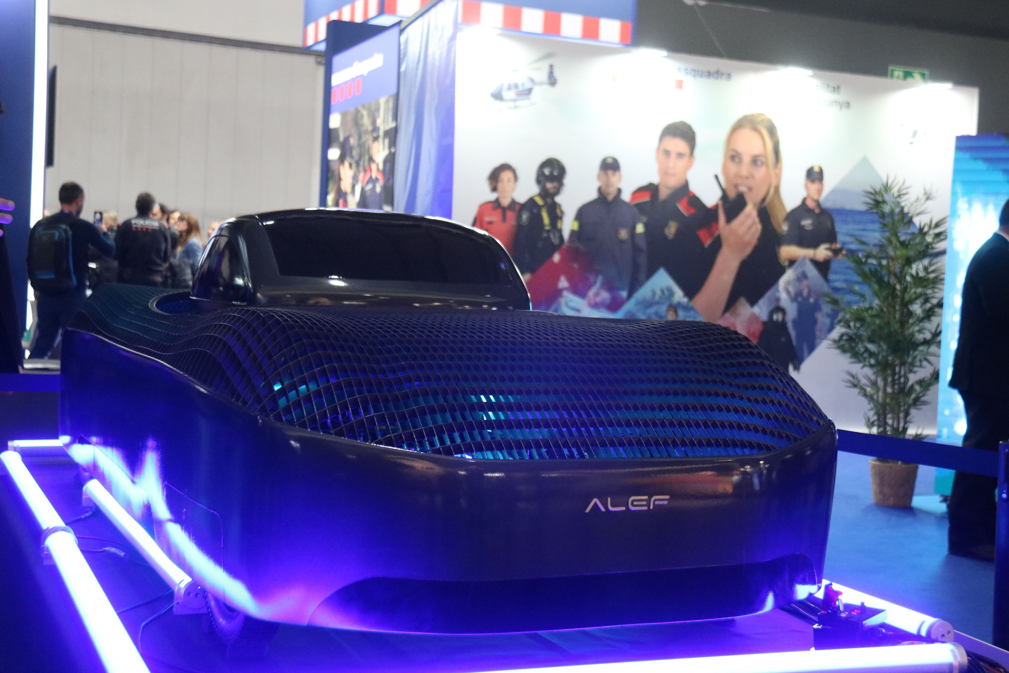 Protip de cotxe volador d'Alef exposat al Mobile World Congress  | ACN