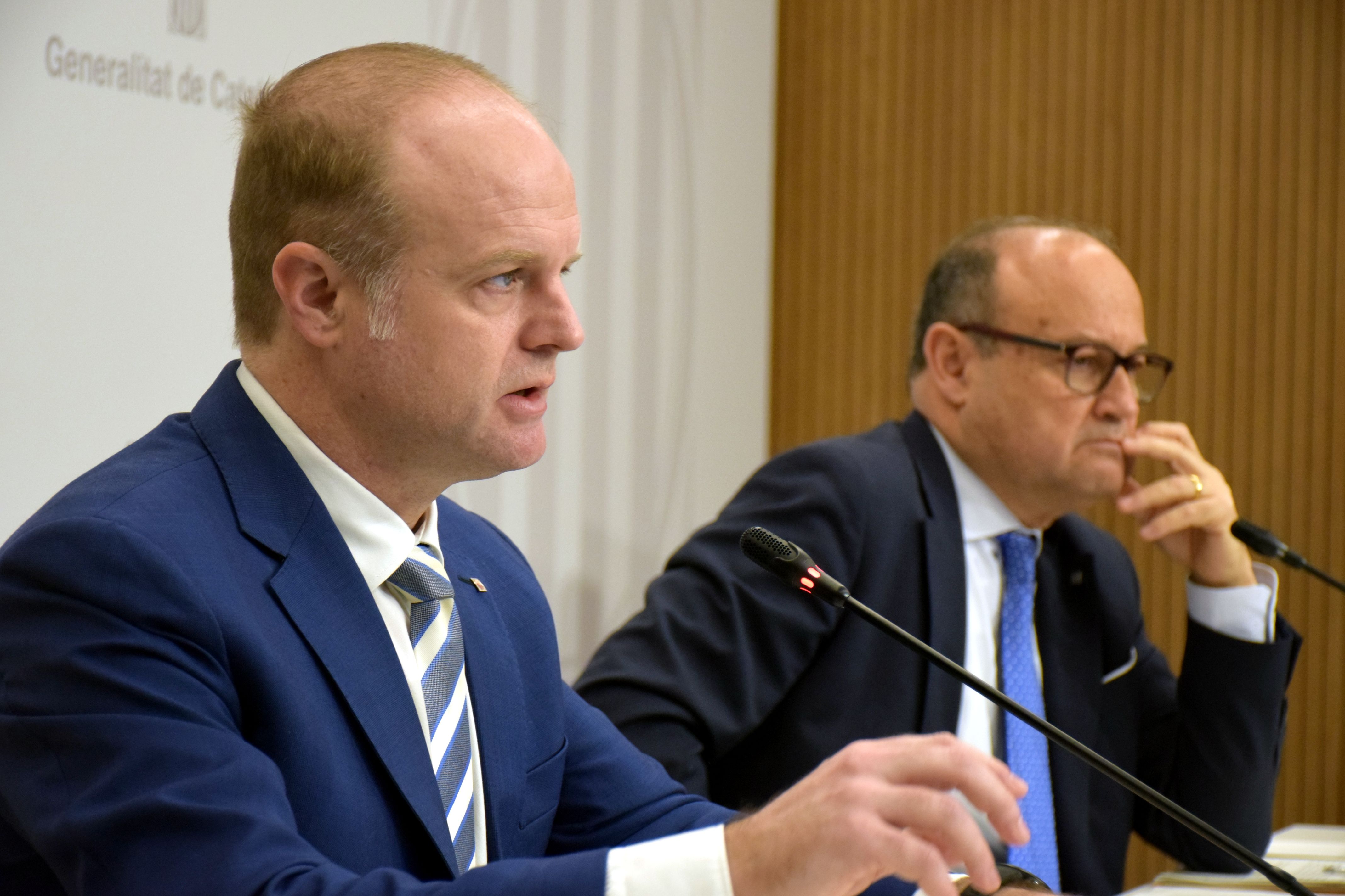 El secretario de Empresa y Competitividad, Albert Castellanos, y el director de la Agència Catalana del Consum, Albert Melià | ACN El secretario de Empresa y Competitividad, Albert Castellanos, y el director de la Agència Catalana del Consum, Albert Melià | ACN