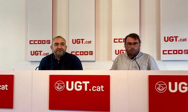 El secretari general de la UGT de Catalunya, Camil Ros, i el secretari general de CCOO de Catalunya, Javier Pacheco, en roda de premsa | EP