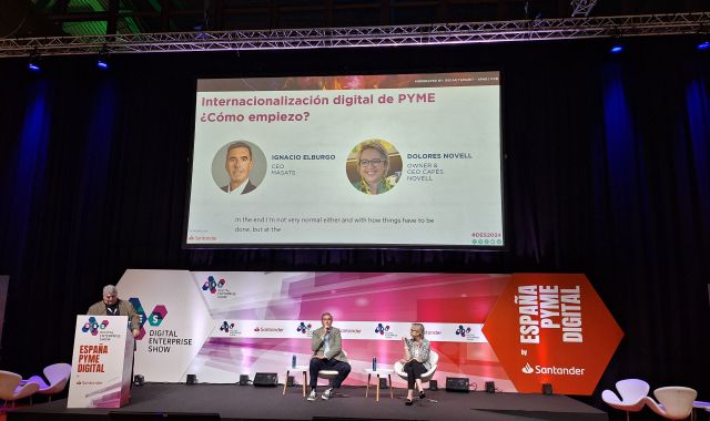 Ignacio Elburgo, CEO de Masats i Dolores Novell, propietària i CEO de Cafès Novell, al DES 2024 | VIA Empresa Ignacio Elburgo, CEO de Masats i Dolores Novell, propietària i CEO de Cafès Novell, al DES 2024 | VIA Empresa