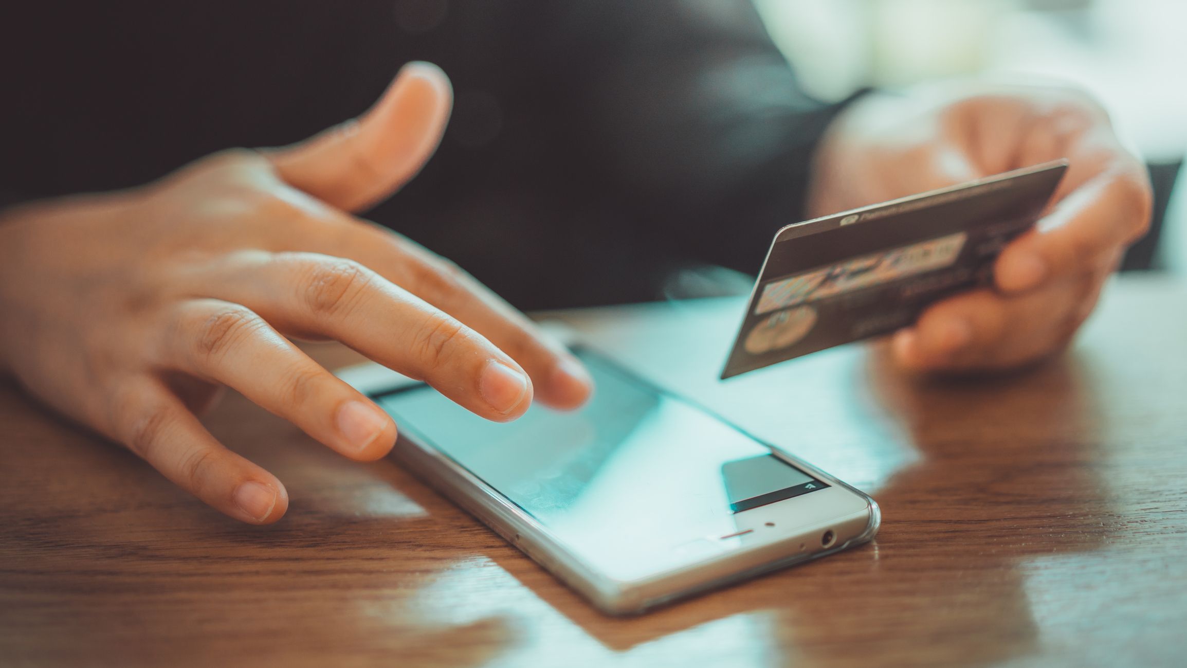 Les estafes a través d'enllaços fraudulents per SMS estan a l'ordre del dia | iStock Les estafes a través d'enllaços fraudulents per SMS estan a l'ordre del dia | iStock