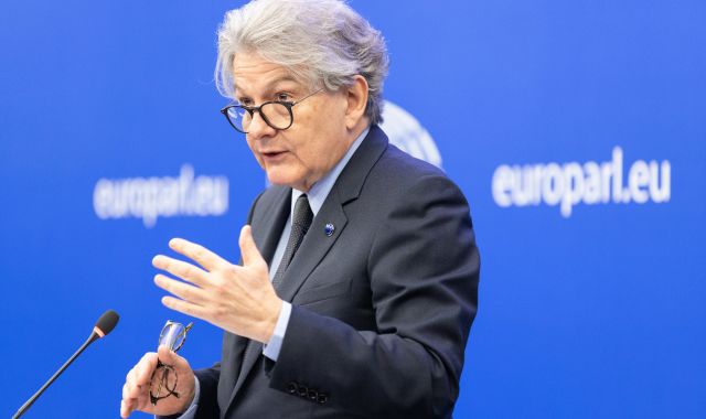 Brussels accuses Apple of violating European competition law with the App Store