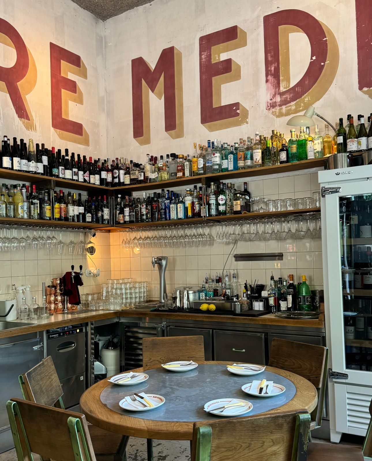 Interior del Bar Remedios | Lourdes López Interior del Bar Remedios | Lourdes López