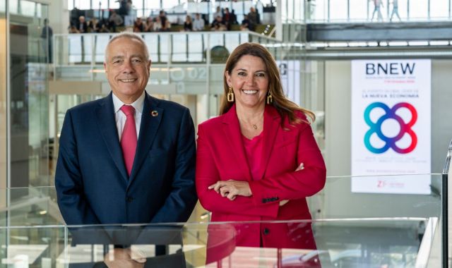 Pere Navarro, delegat especial de l'Estat en el CZFB i Blanca Sorigué, directora general del CZFB Pere Navarro, delegat especial de l'Estat en el CZFB i Blanca Sorigué, directora general del CZFB