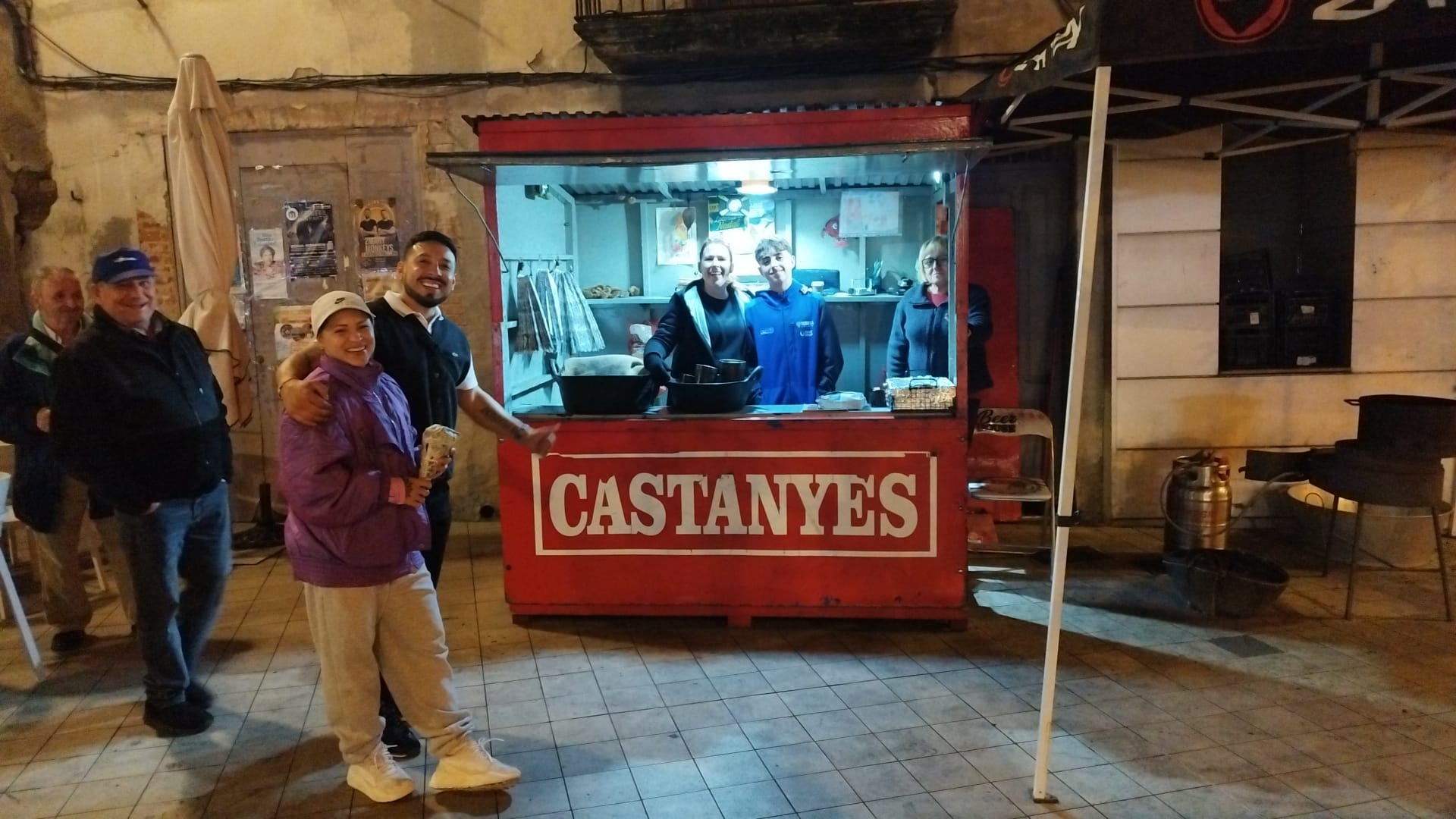 L’Oriol Ginés representa la tercera generació de castanyers de la família L’Oriol Ginés representa la tercera generació de castanyers de la família