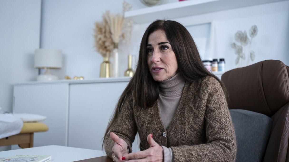 Entrevista a Lidia Blánquez, en su consulta en Lidiabiosalud | Mireia Comas Entrevista a Lidia Blánquez, en su consulta en Lidiabiosalud | Mireia Comas