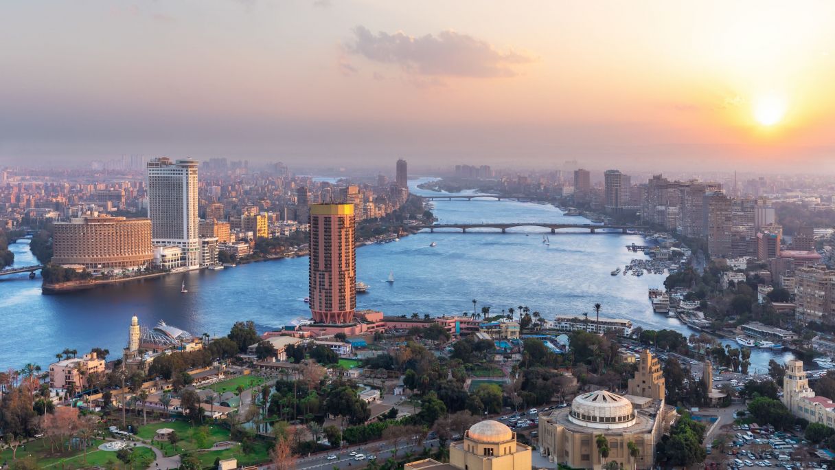 Vista aérea de El Cairo y el Nilo, Egipto | iStock Vista aérea de El Cairo y el Nilo, Egipto | iStock
