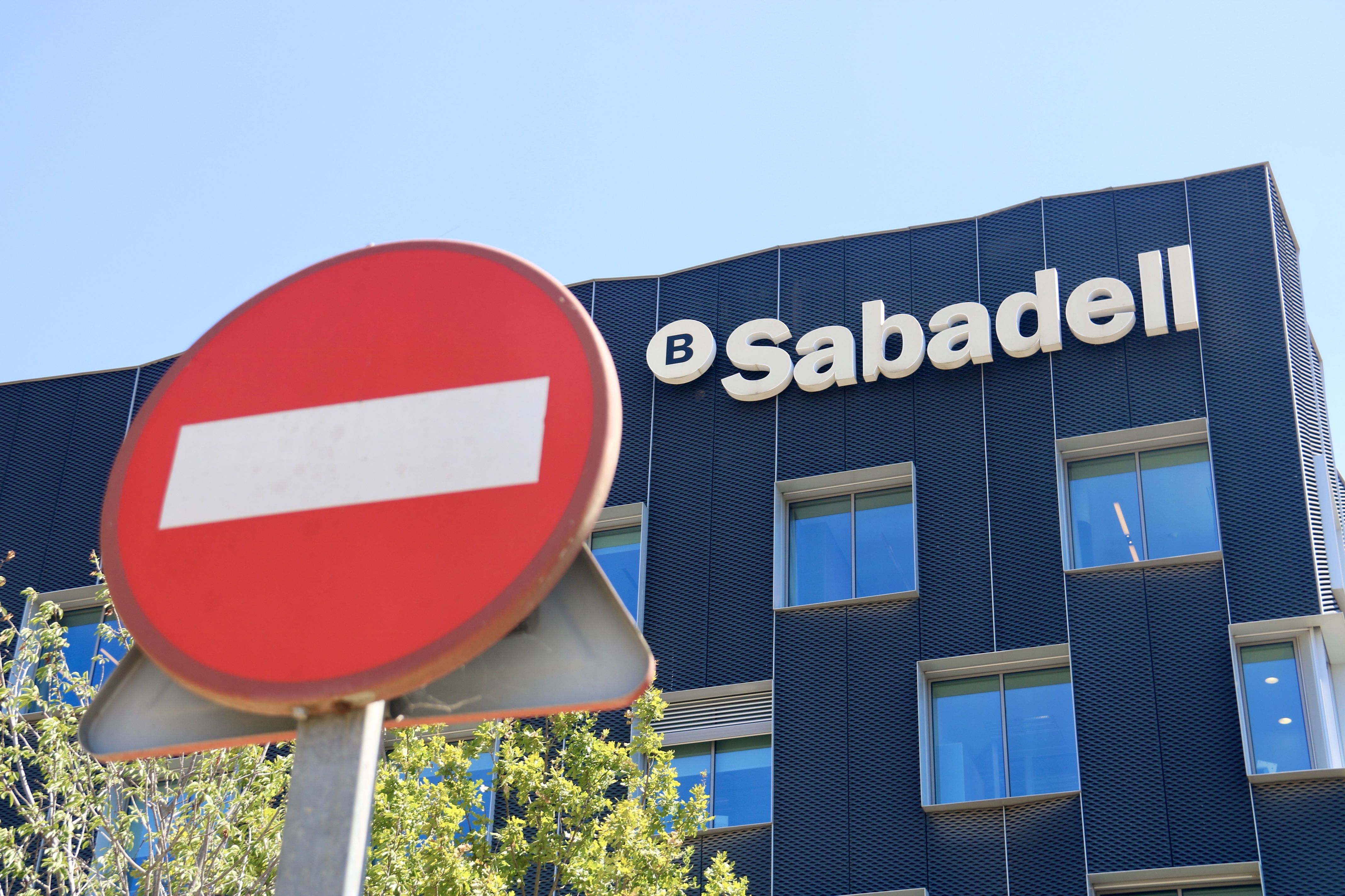 El Banc Sabadell ha tornat a Catalunya | ACN