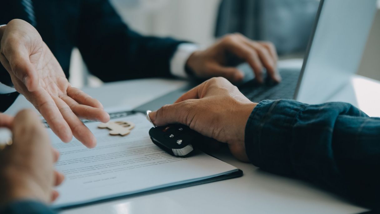 CaixaBank ofrece el 'renting' a través de diferentes canales, servicios y productos |iStock CaixaBank ofrece el 'renting' a través de diferentes canales, servicios y productos |iStock