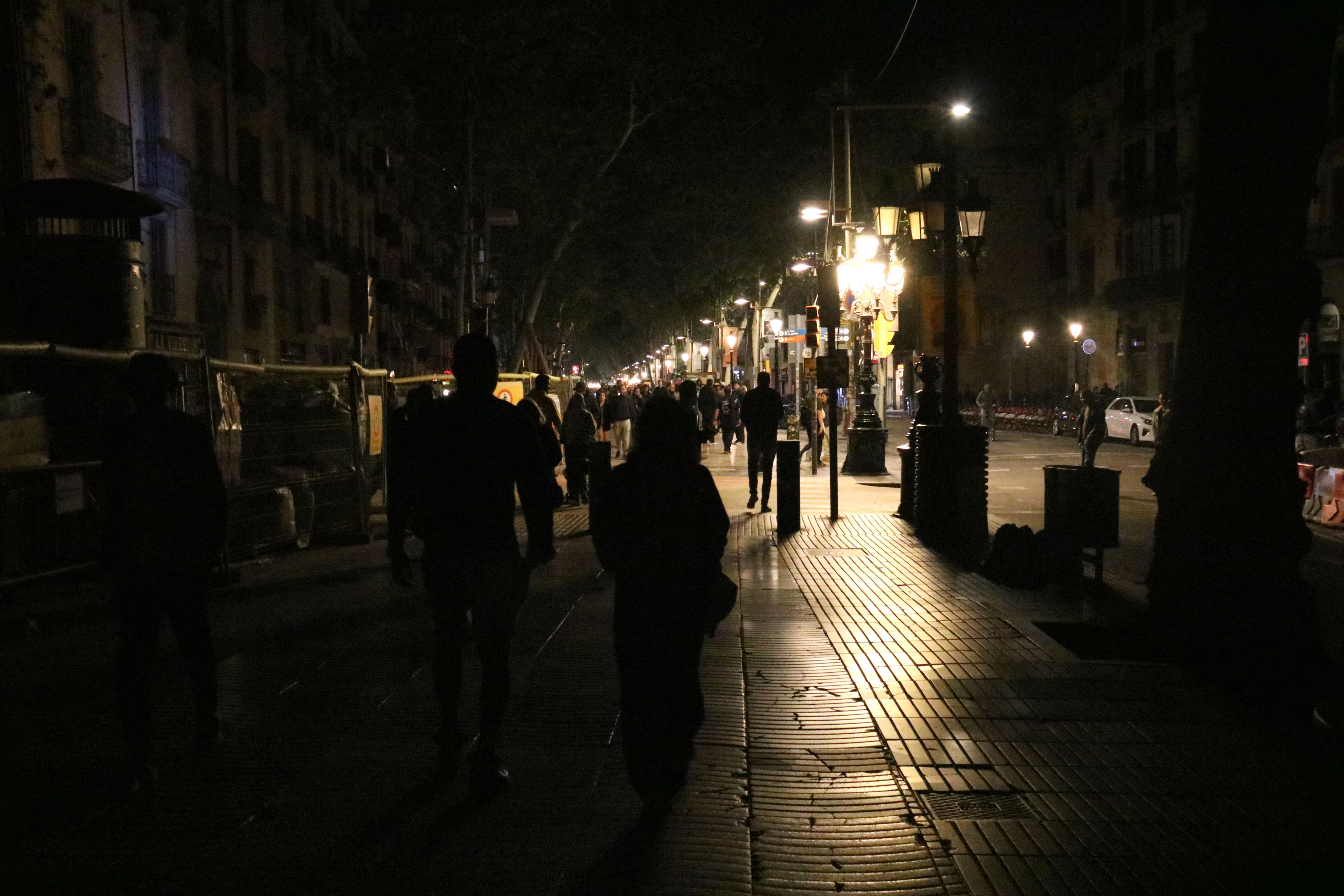 La part superior de la Rambla de Barcelona a primera hora de la nit | ACN: Xavier Alsinet La part superior de la Rambla de Barcelona a primera hora de la nit | ACN: Xavier Alsinet