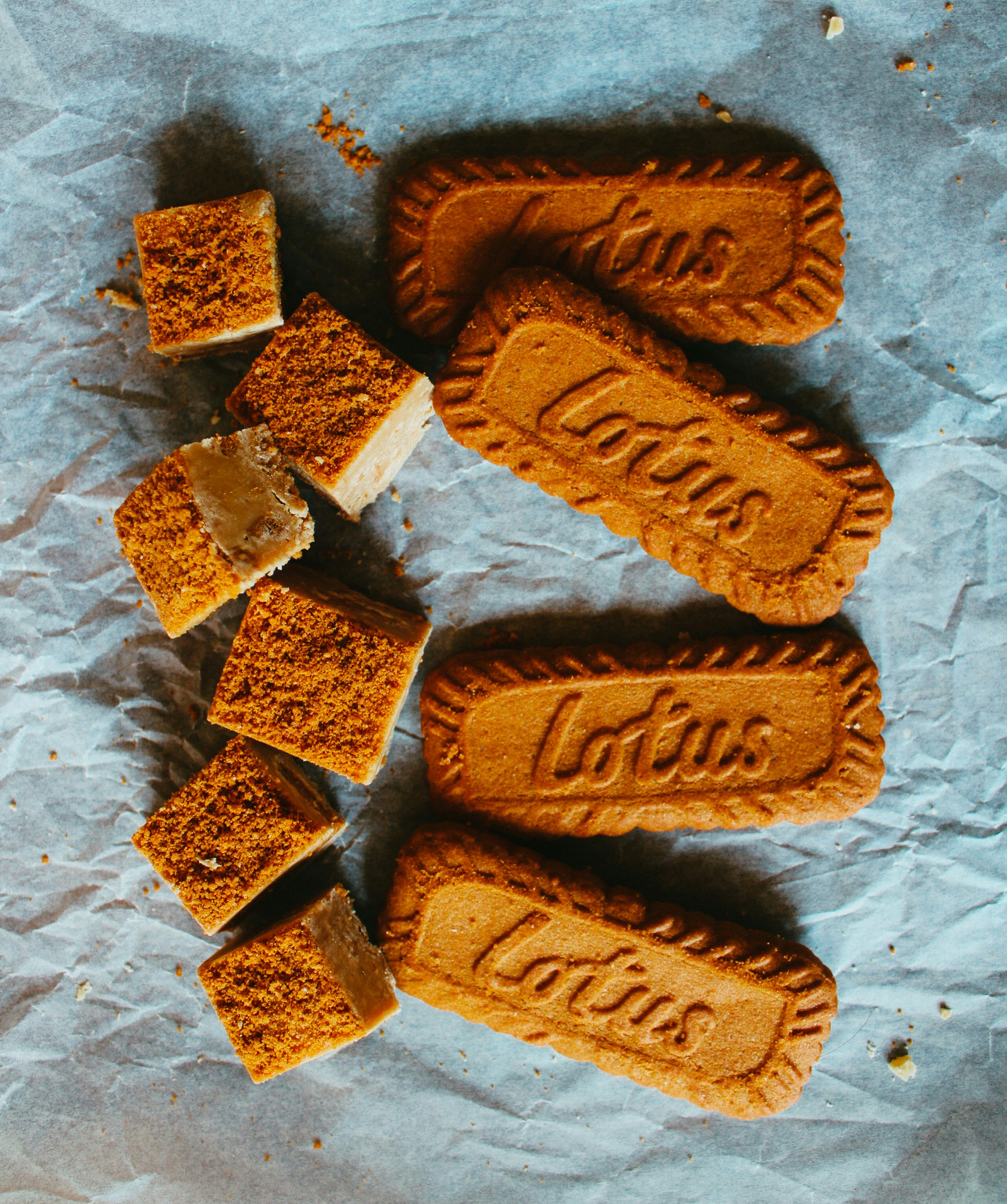 La galeta 'speculos' es conocida internacionalmente con el nombre de Lotus o Biscoff | Lottie Griffiths / Unsplash