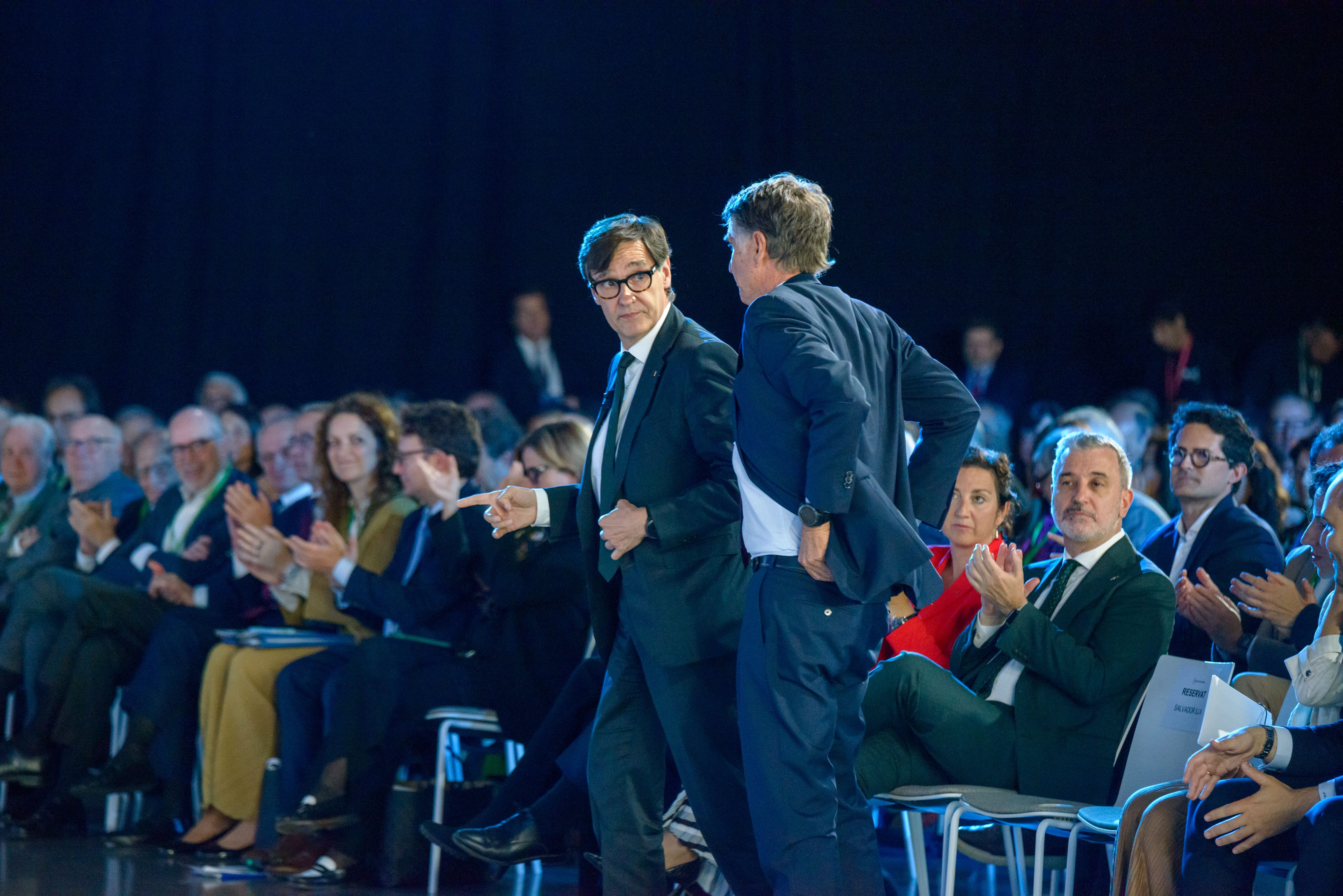 El president del Govern, Salvador Illa, y el presidente del Cercle, Jaume Guardiola, cierran la 40a Reunió | Cedida El president del Govern, Salvador Illa, y el presidente del Cercle, Jaume Guardiola, cierran la 40a Reunió | Cedida