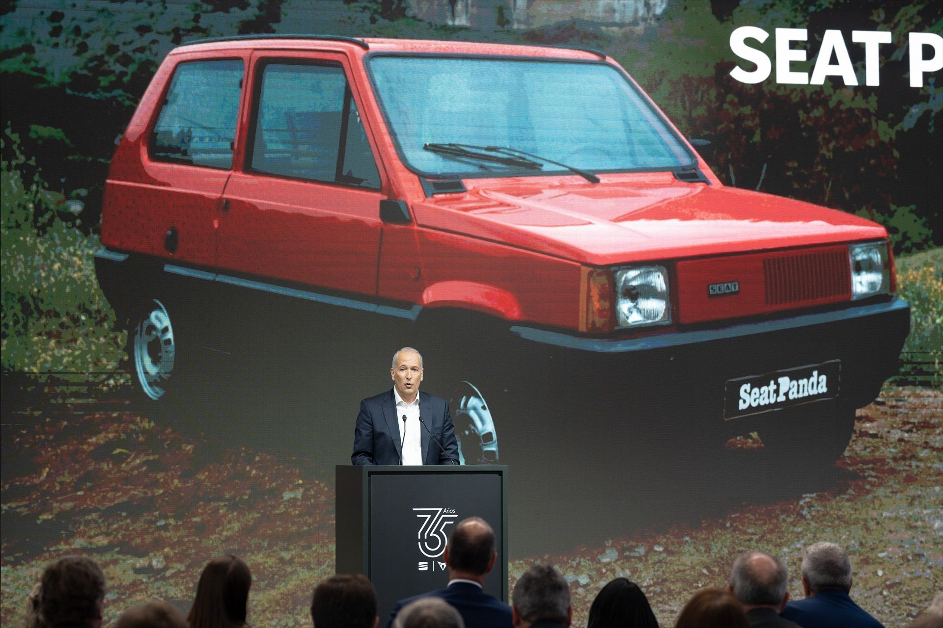 El CEO interino de Seat, Markus Haupt, interviene durante el acto de celebración del 75 aniversario de Seat, en Fira de Barcelona, a 9 de mayo de 2025 | EP El CEO interino de Seat, Markus Haupt, interviene durante el acto de celebración del 75 aniversario de Seat, en Fira de Barcelona, a 9 de mayo de 2025 | EP