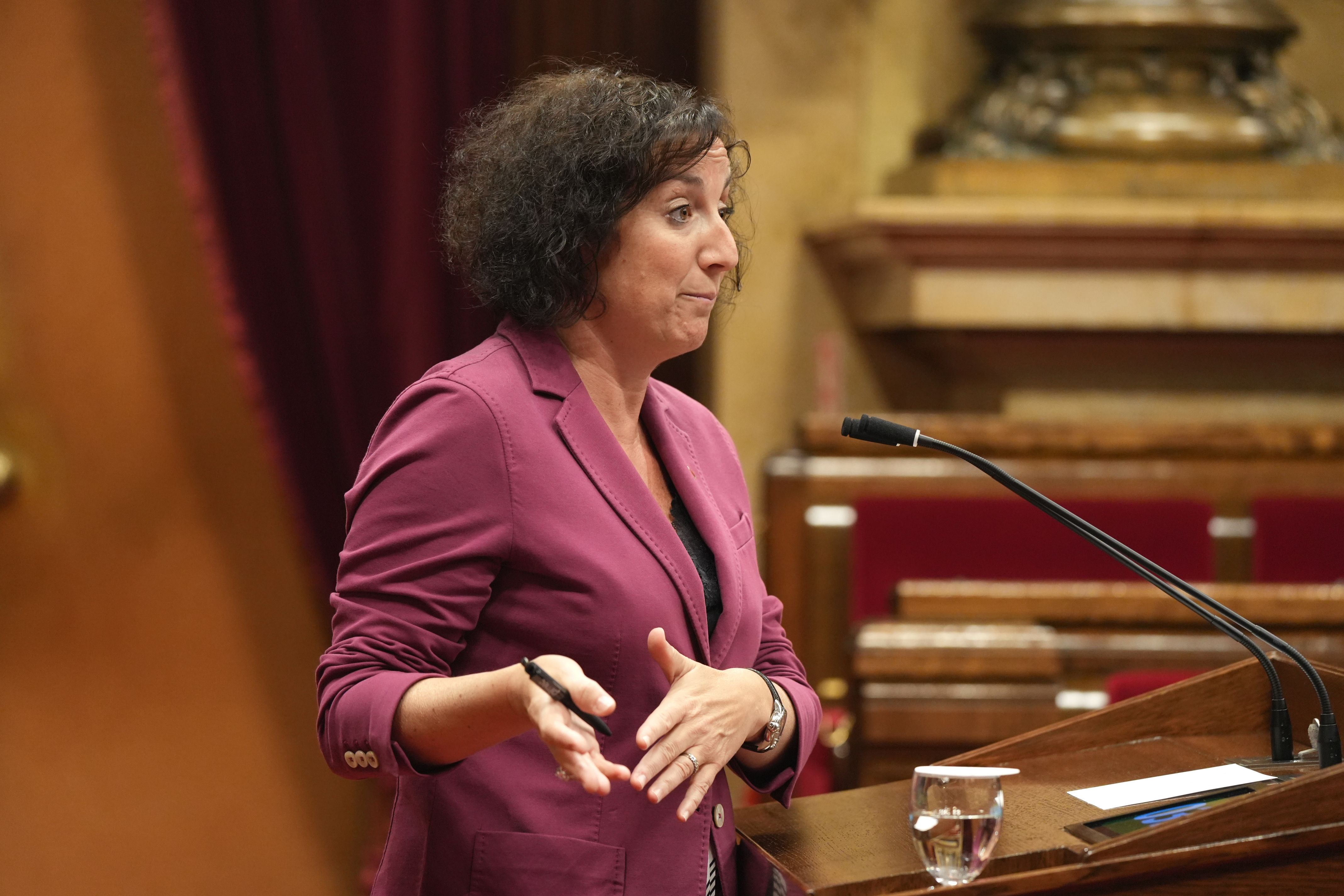 La consellera d'Economia i Finances, Alícia Romero, durant una intervenció al ple aquest dimarts | ACN La consellera d'Economia i Finances, Alícia Romero, durant una intervenció al ple aquest dimarts | ACN