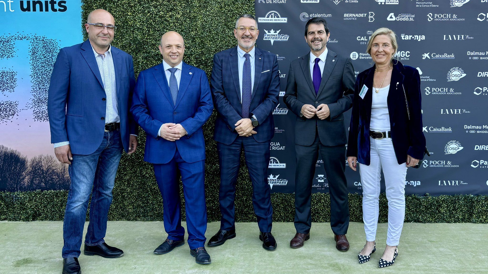 Algunes de les personalitats que han assistit a la 25a edició de la Nit Empresarial de l'Anoia | @empresacat Algunes de les personalitats que han assistit a la 25a edició de la Nit Empresarial de l'Anoia | @empresacat