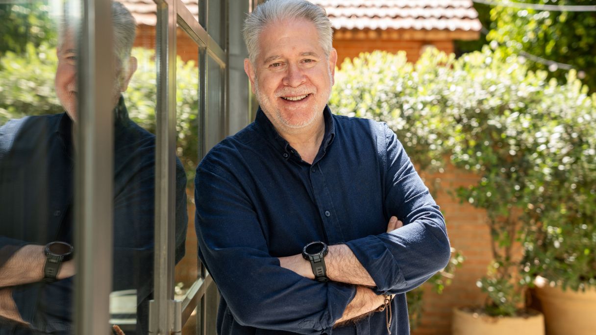 Xavier Guix es autor de 'El problema de ser demasiado bueno' | Carolina Santos Xavier Guix es autor de 'El problema de ser demasiado bueno' | Carolina Santos