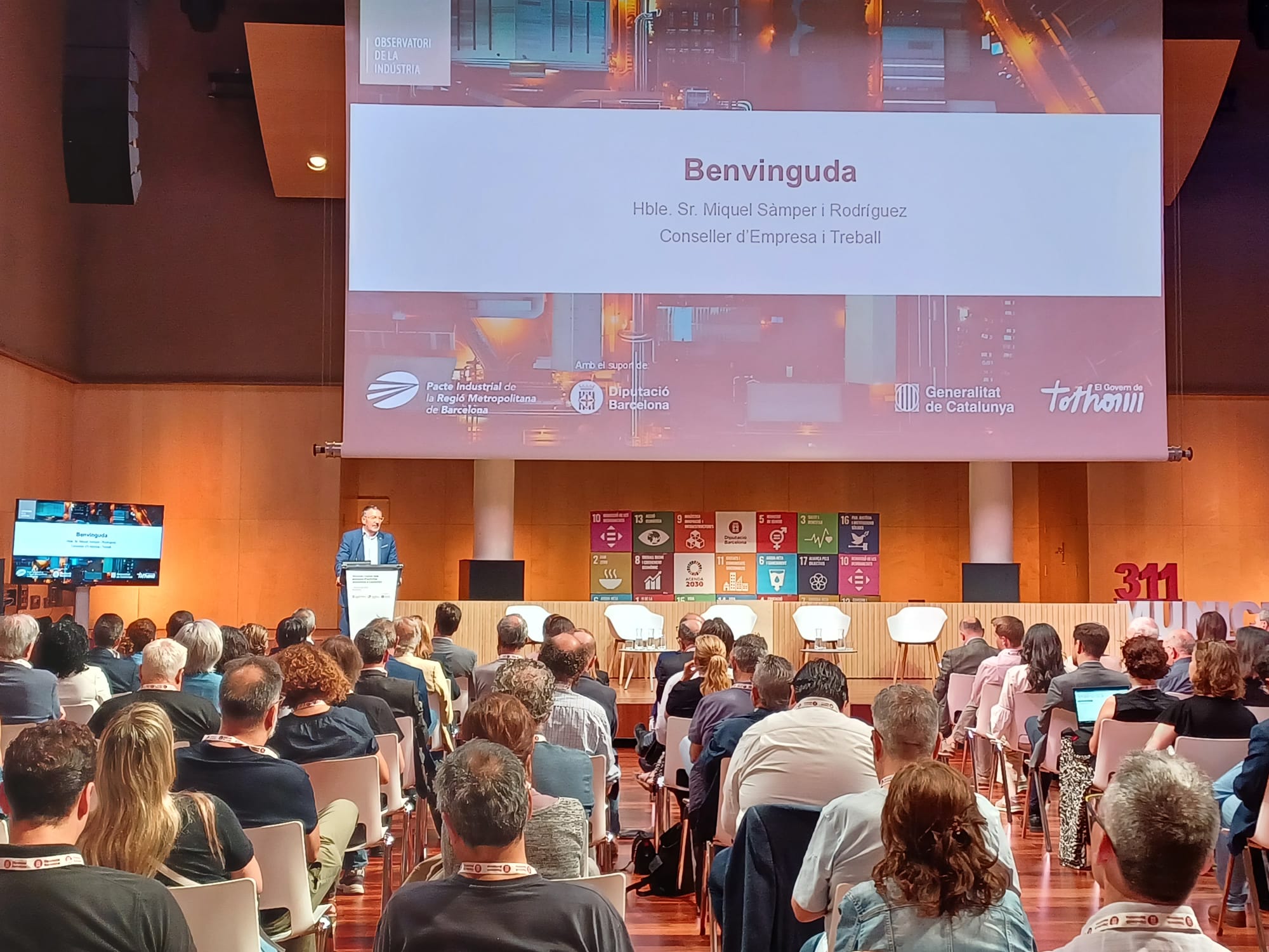 El conseller Sàmper en la presentació de l'estudi Polígons d'activitat econòmica a Catalunya El conseller Sàmper en la presentació de l'estudi Polígons d'activitat econòmica a Catalunya