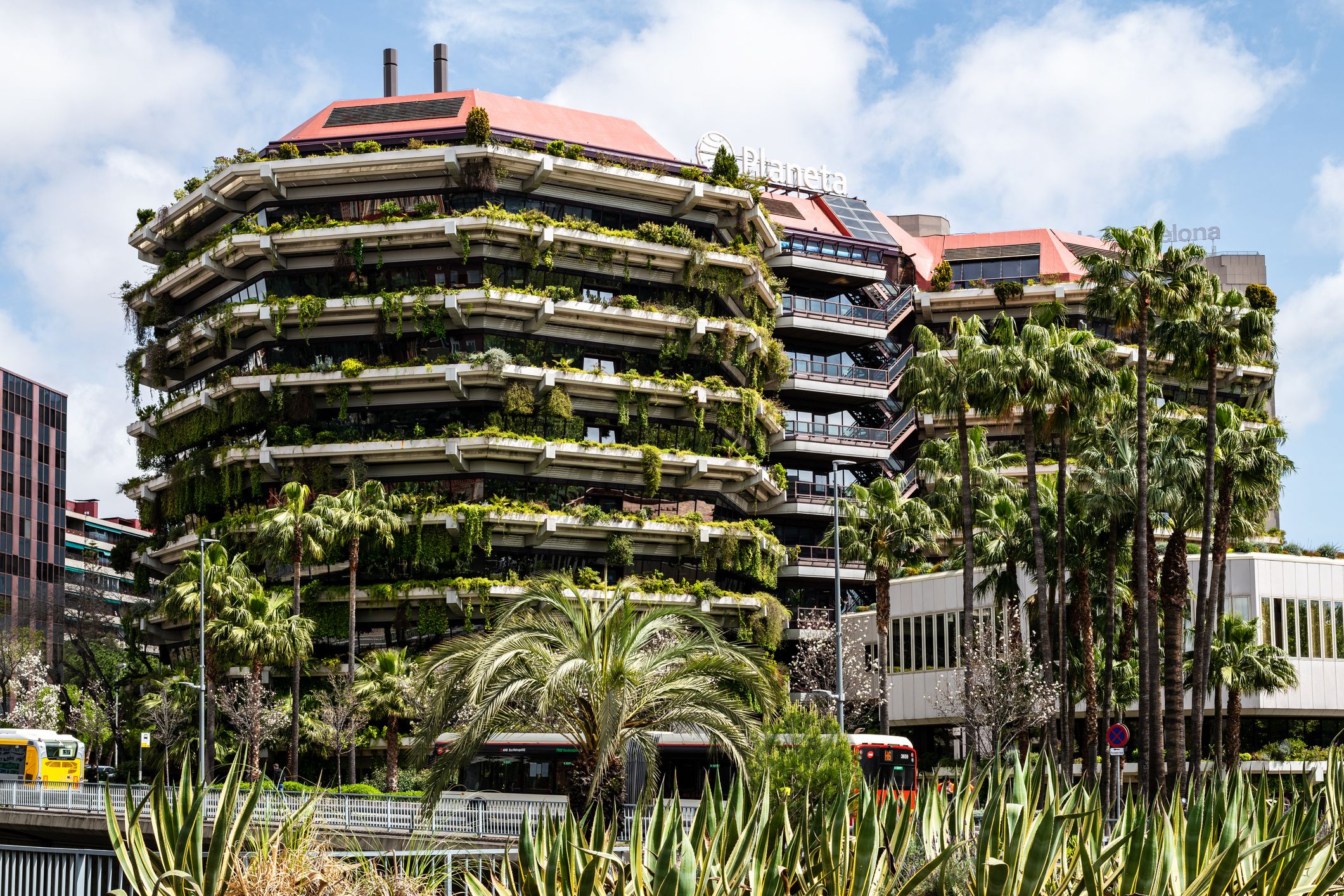 La seu de l’editorial Planeta a la part alta de la Diagonal de Barcelona ha passat a ser propietat de la patrimonial Pontegadea Inversiones | iStock La seu de l’editorial Planeta a la part alta de la Diagonal de Barcelona ha passat a ser propietat de la patrimonial Pontegadea Inversiones | iStock