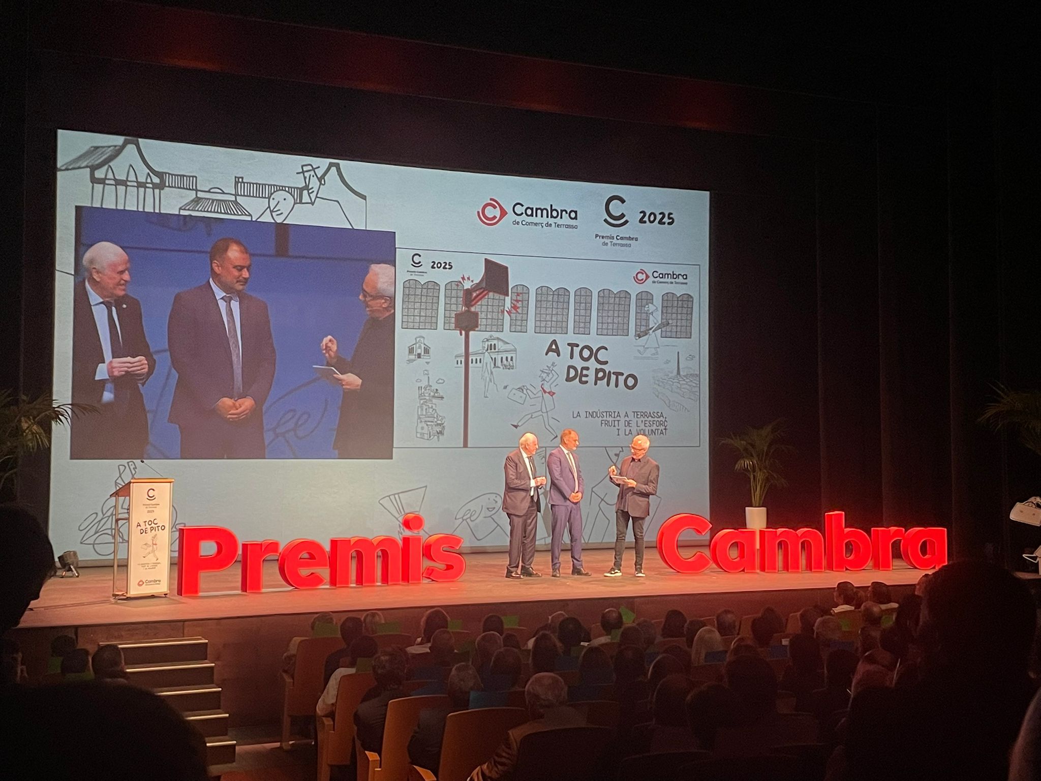 Els Premis Cambra 2025 al Teatre Principal de Terrassa | VIA Empresa Els Premis Cambra 2025 al Teatre Principal de Terrassa | VIA Empresa