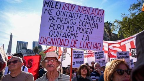 L'Argentina productora d'aliments, posseïdora de la matèria primera i de la indústria transformadora L'Argentina productora d'aliments, posseïdora de la matèria primera i de la indústria transformadora