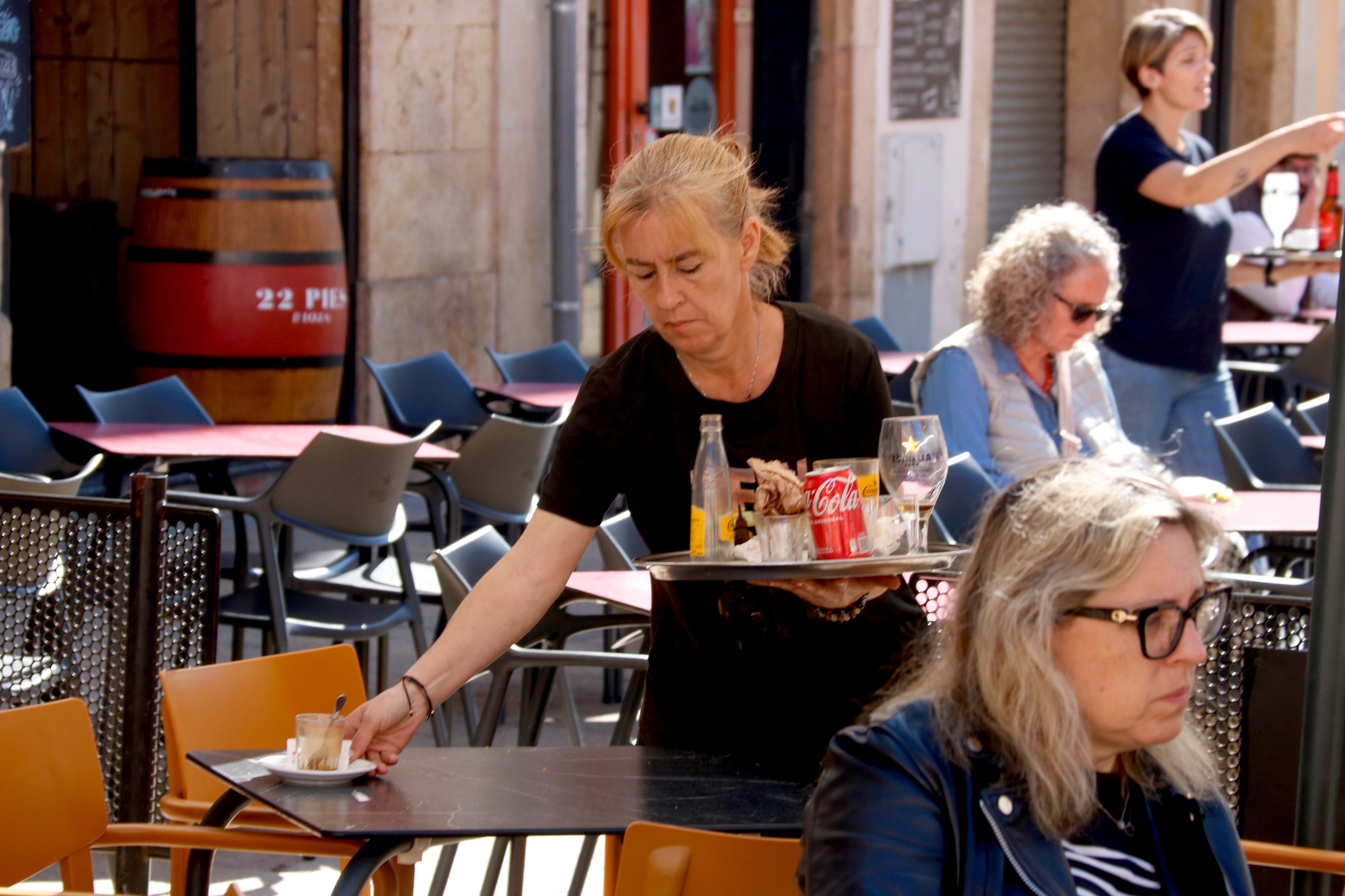 La taxa dels serveis puja una dècima | ACN La taxa dels serveis puja una dècima | ACN