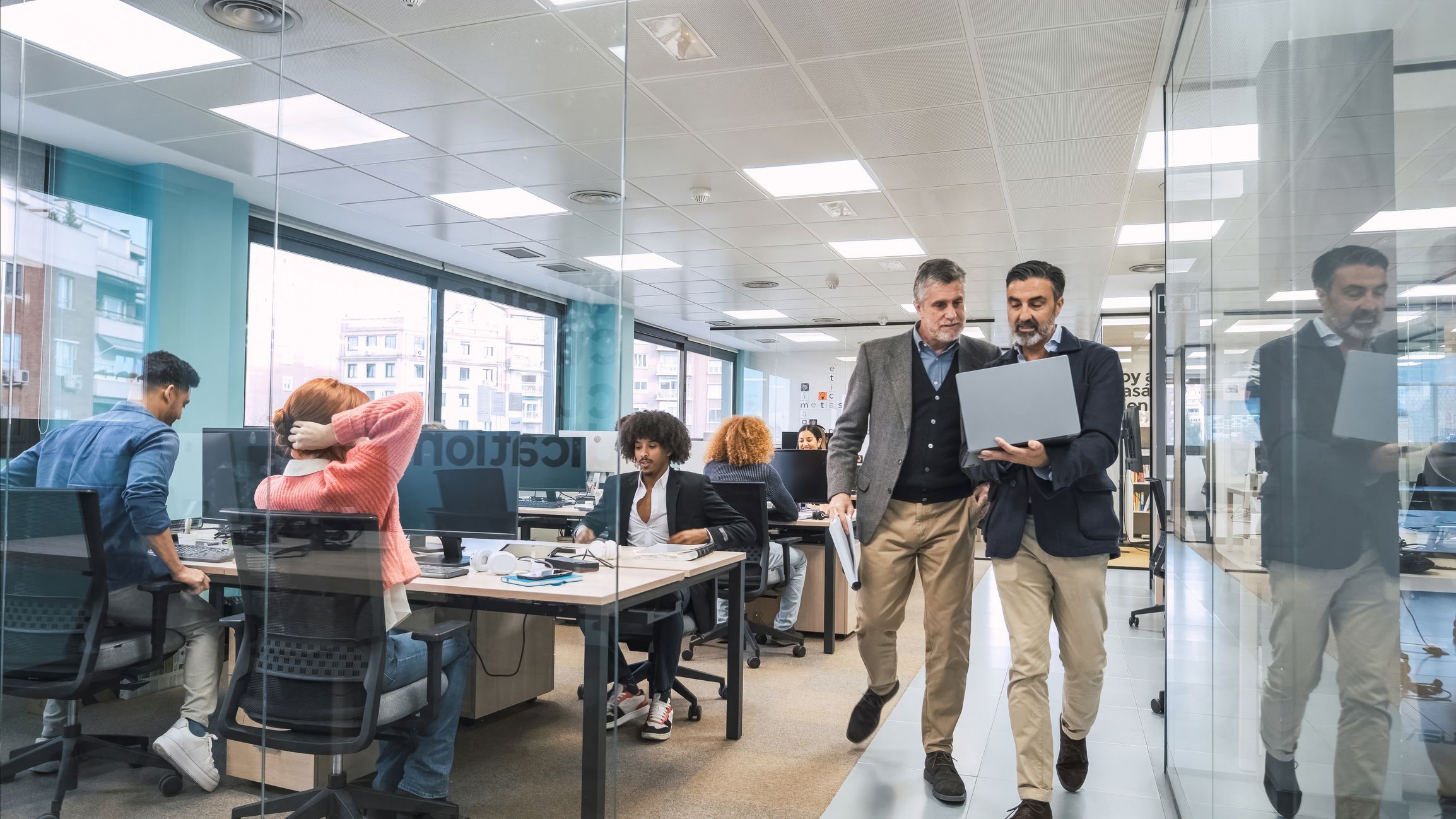 El darrer trimestre de 2024 van quedar 1.814 places sense cobrir al sector tecnològic | Daniel Megias / iStock El darrer trimestre de 2024 van quedar 1.814 places sense cobrir al sector tecnològic | Daniel Megias / iStock