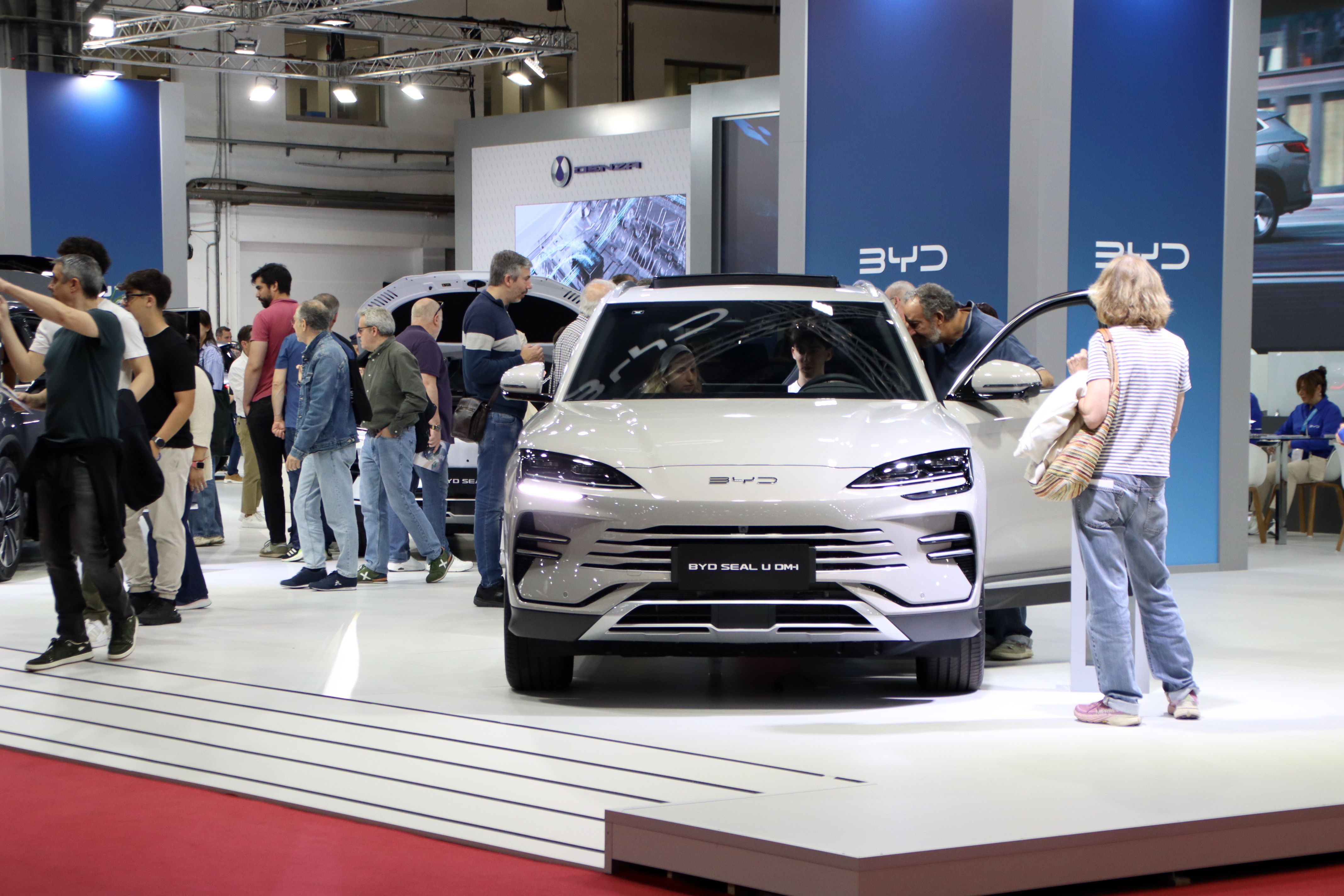 Els vehicles electrificats creixen un 67,16% | ACN